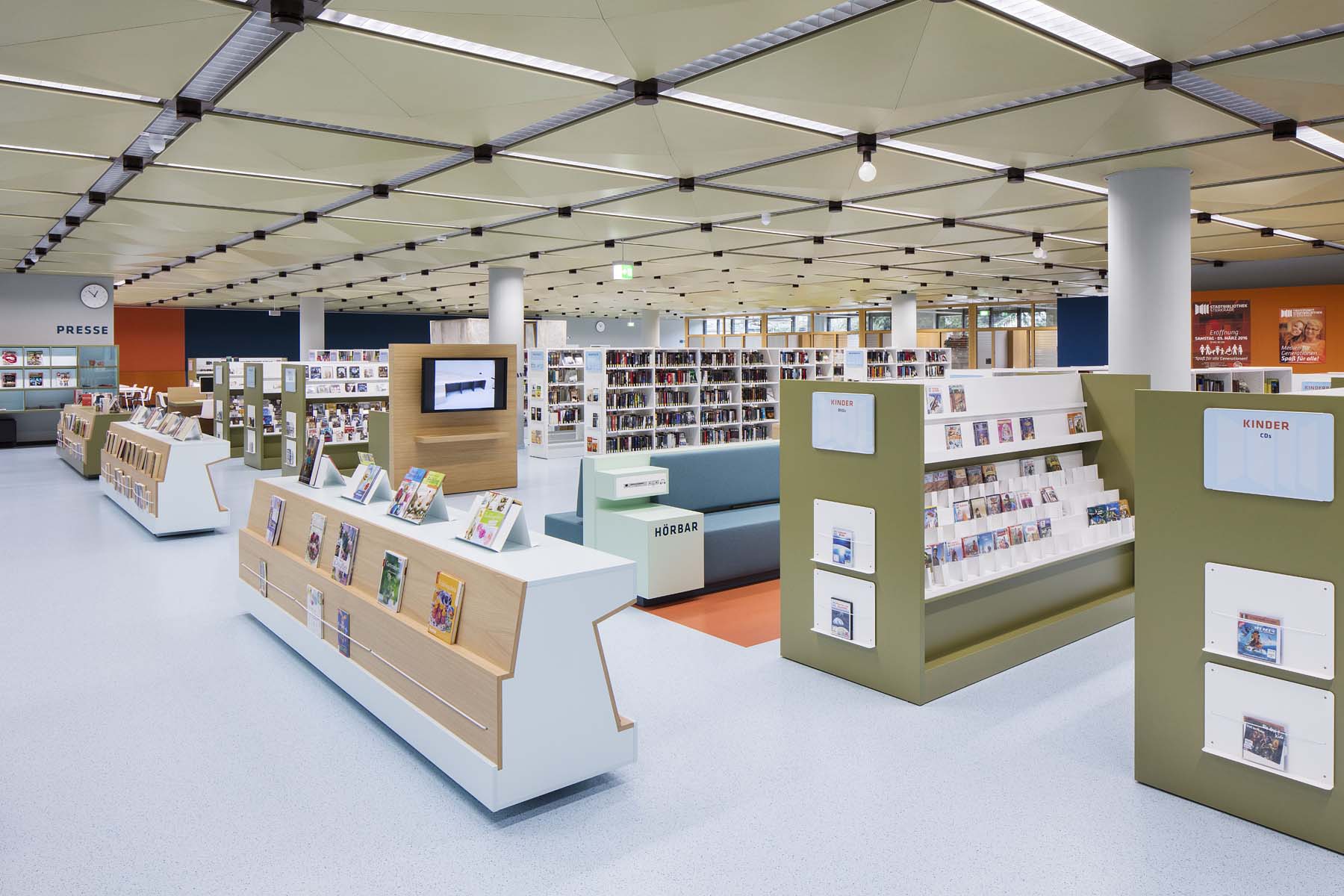 Bert Brecht Haus  Bibliothek Oberhausen  UKW Innenarchitekten      Architekturfotografie Jens Kirchner