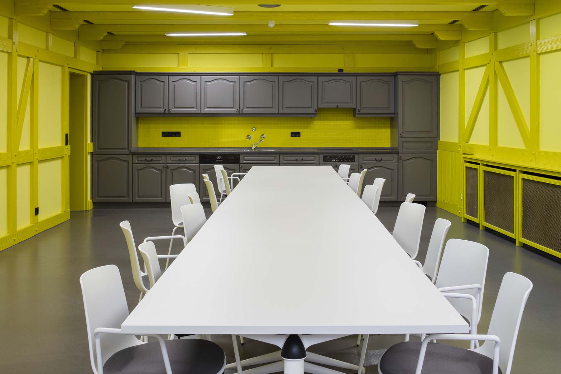 Bert Brecht Haus  Bibliothek Oberhausen  UKW Innenarchitekten      Architekturfotografie Jens Kirchner