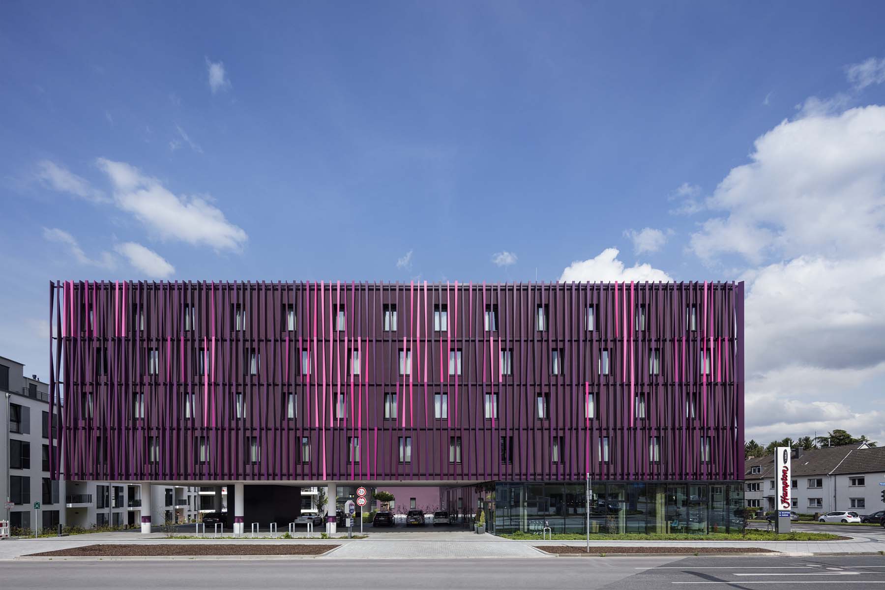Hotel Tivoli Aachen    Cross Architekten      Architekturfotografie Jens Kirchner