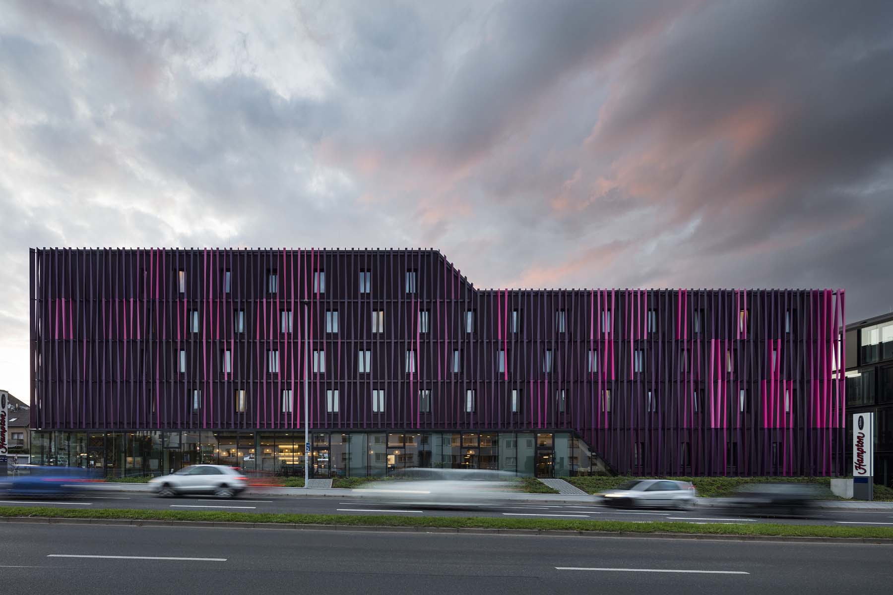 Hotel Tivoli Aachen    Cross Architekten      Architekturfotografie Jens Kirchner