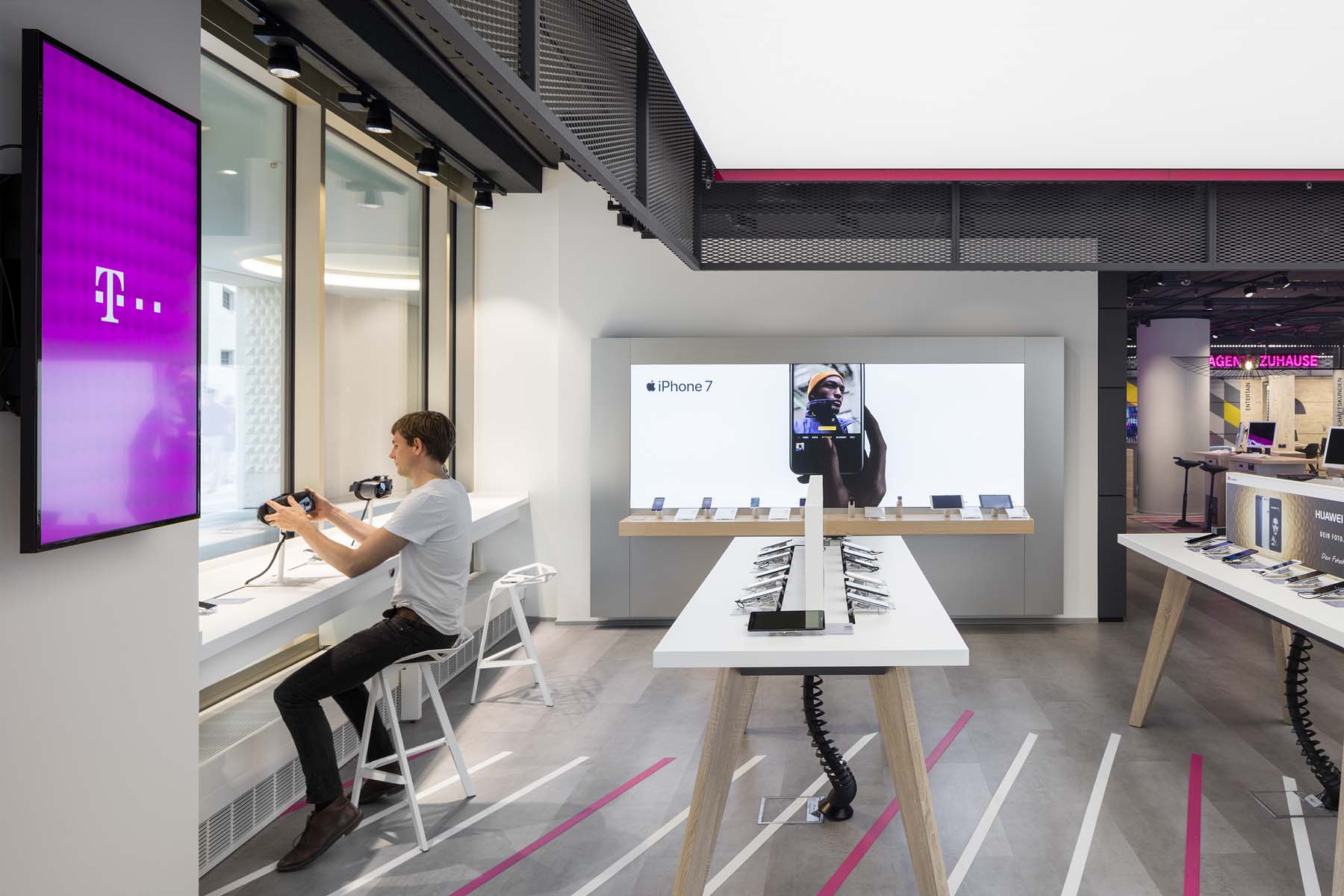 Telekom Flagshipstore München   Telekom Flagshipstore München    Architekturfotografie Jens Kirchner