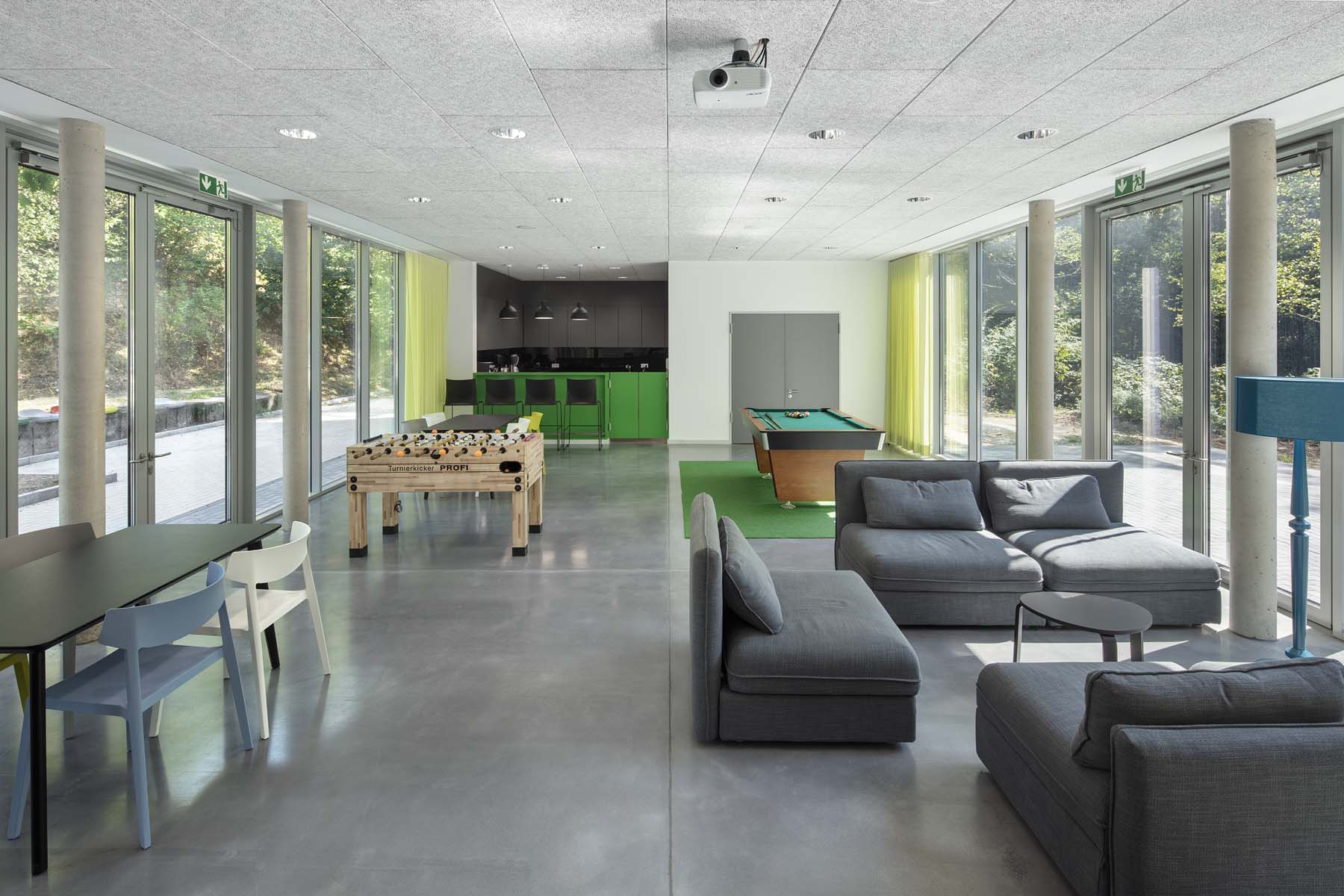 Jugendcafe Erkrath  Pagel Henn Architekten    Architekturfotografie Jens Kirchner