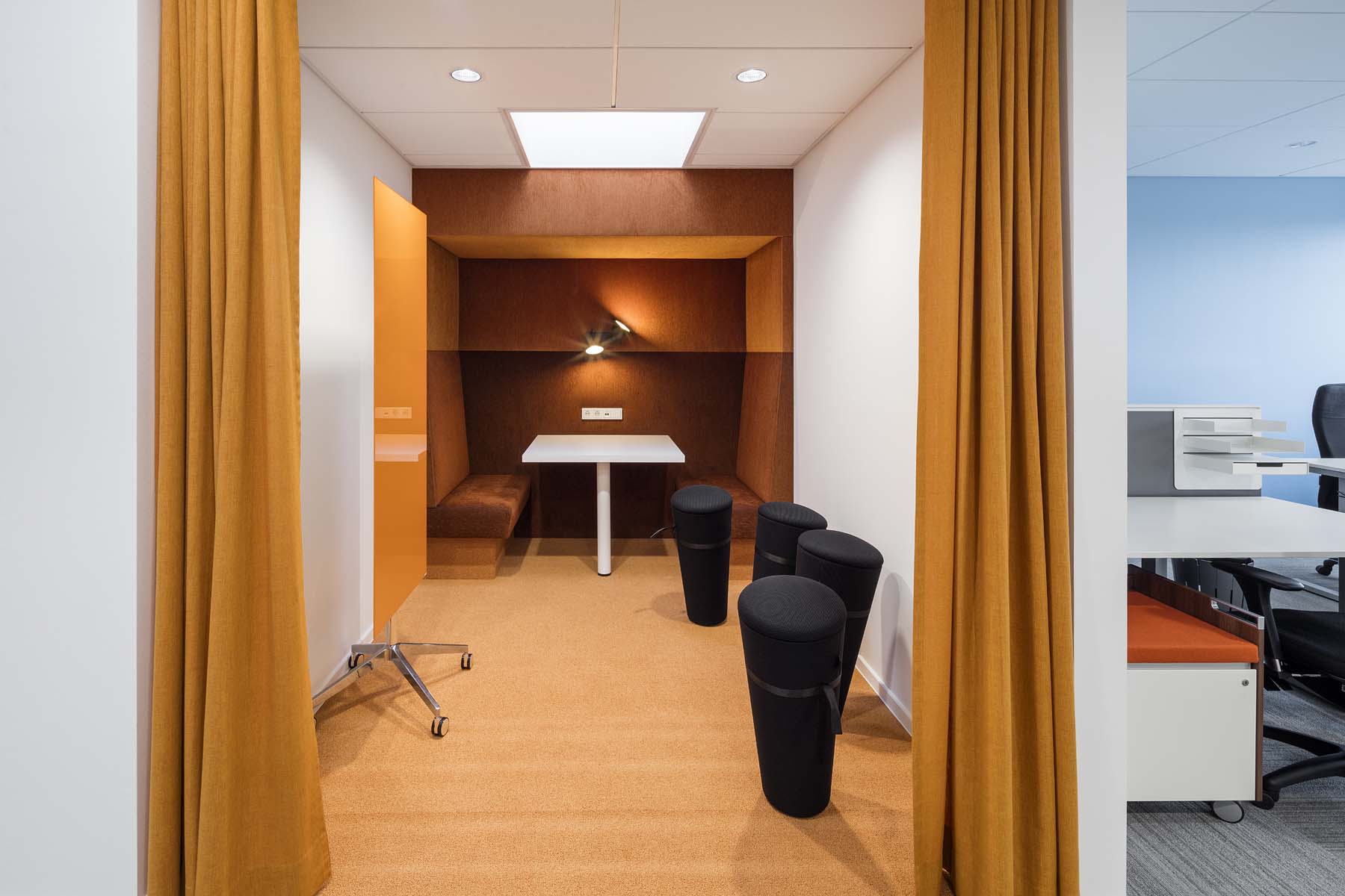 Büro H  Lepel und Lepel InnenArchitekten Besprechung      Architekturfotografie Jens Kirchner