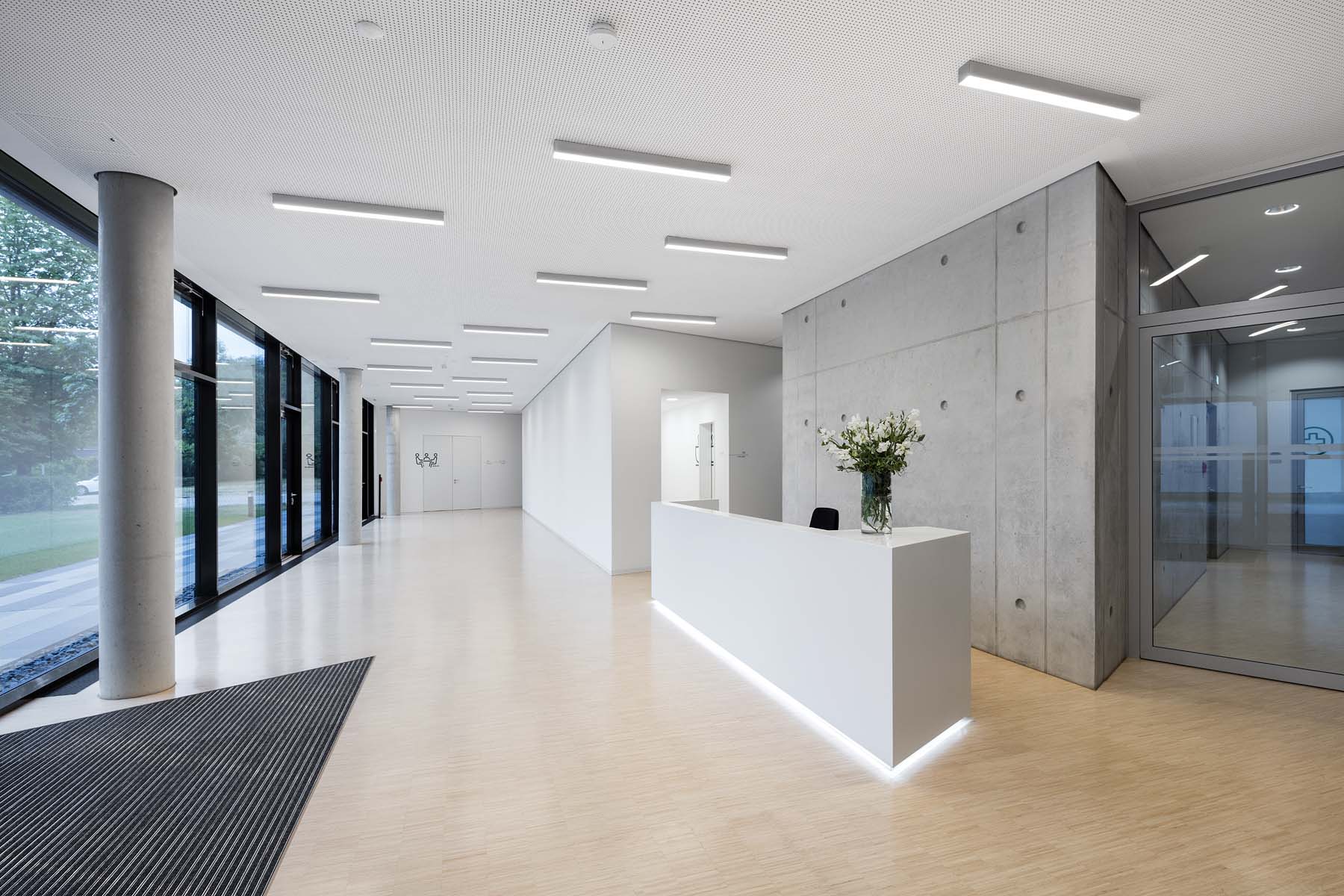 Bürogebäude PVS Mülheim Kovacs Architekten Foyer Emfang   Architekturfotografie Jens Kirchner