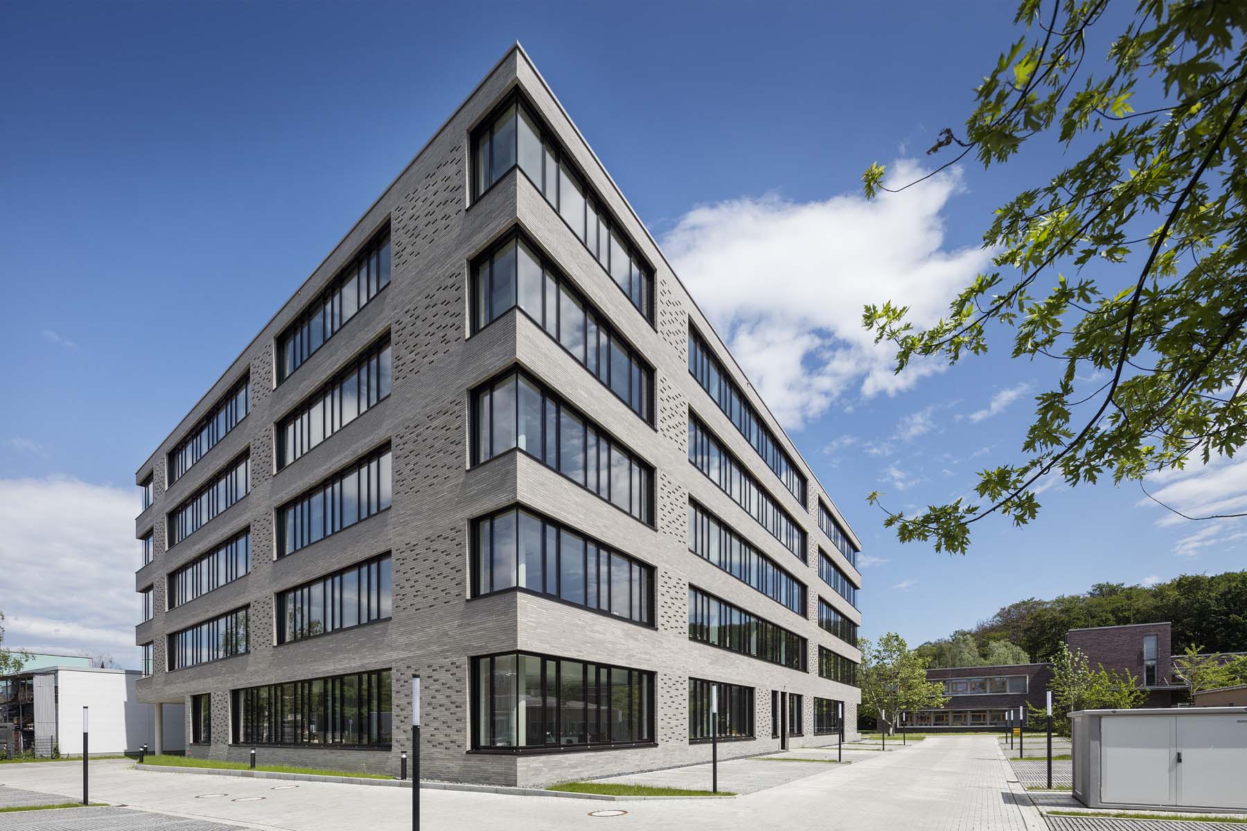 Bürogebäude PVS Mülheim Kovacs Architekten Gesamtansicht    Architekturfotografie Jens Kirchner