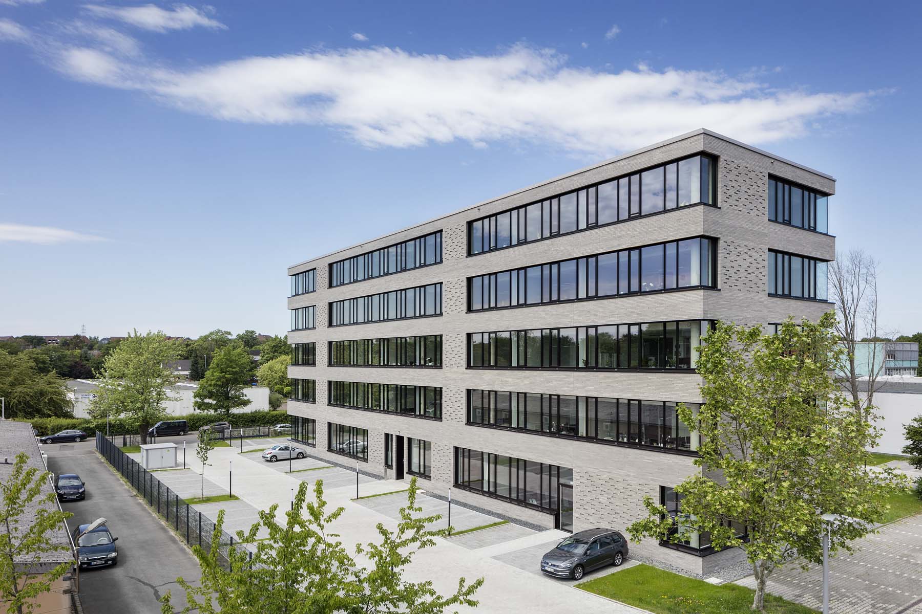 Bürogebäude PVS Mülheim Kovacs Architekten Gesamtansicht     Architekturfotografie Jens Kirchner