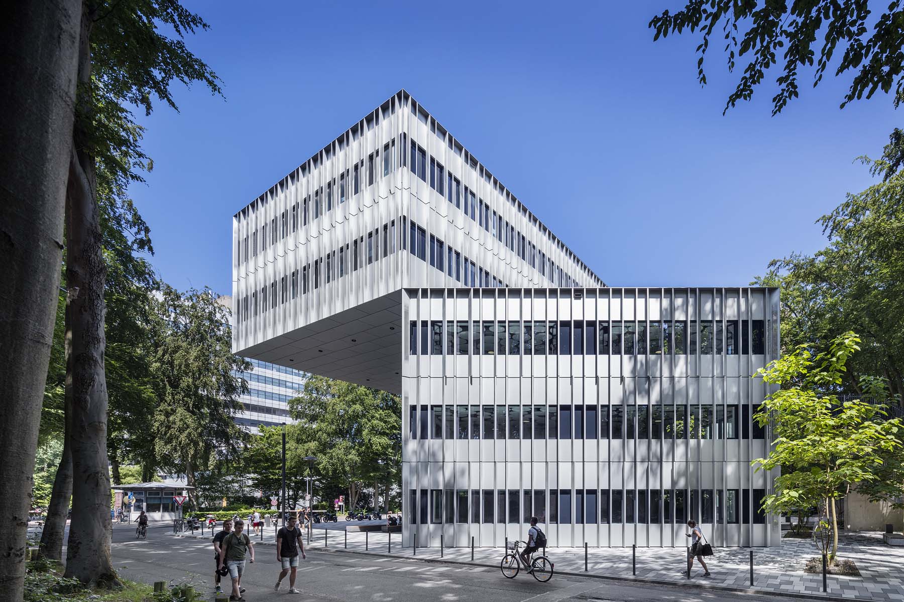 Sporthochschule Köln kadawittfeldarchitektur Gesamtansicht  Architekturfotografie Jens Kirchner