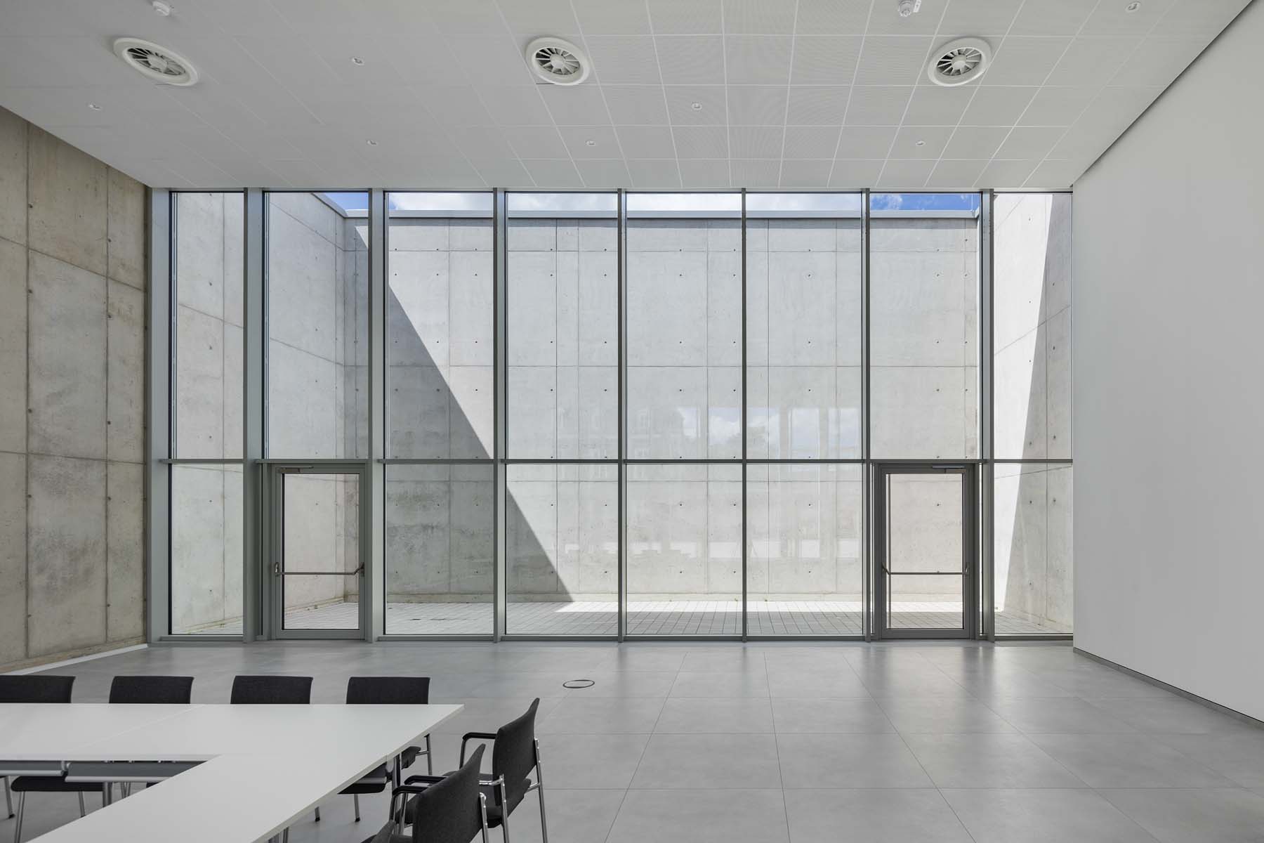 Bürgerdorf Waldbröl Archwerk       Saal  Architekturfotografie Jens Kirchner