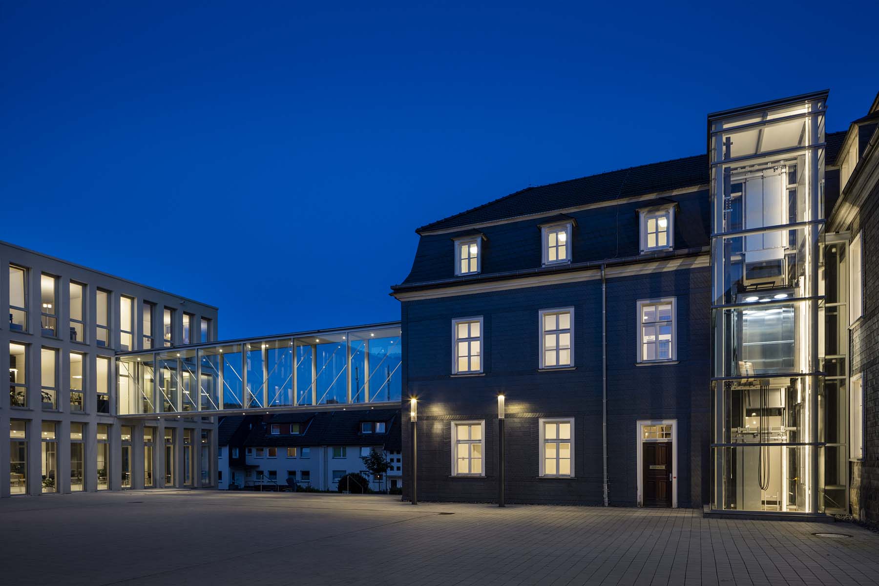 Bürgerdorf Waldbröl Archwerk       Ansicht Brücke Platz  Architekturfotografie Jens Kirchner