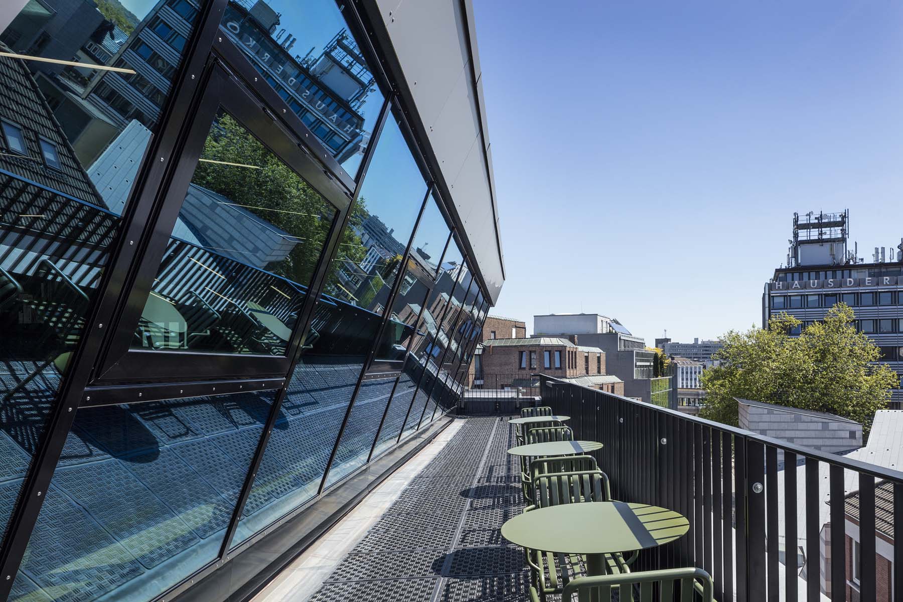 Mathes Aachen  Cross Architekten  Interior Innenarchitektur   Jens Kirchner Architekturfotografie
