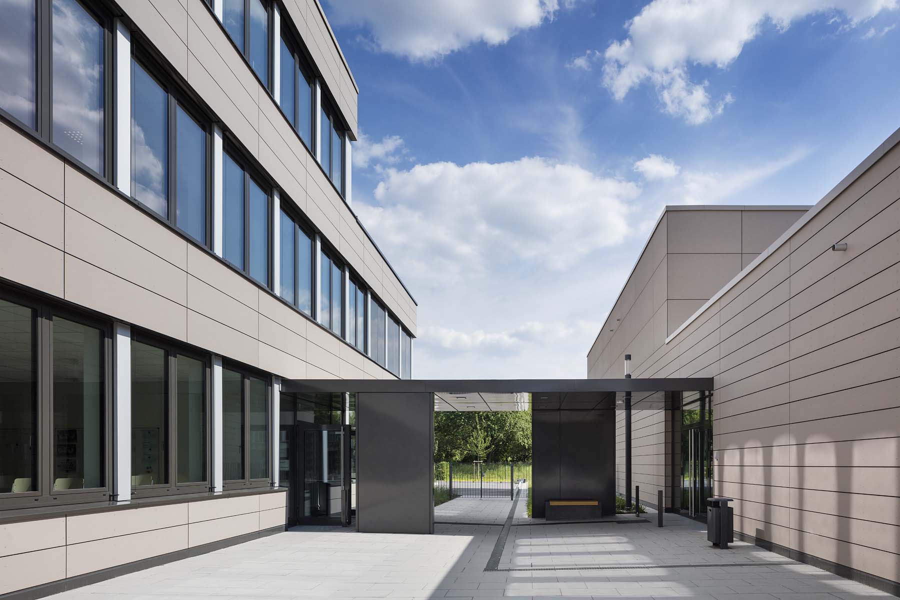 Schule Krefeld Hahn Helten Architekten       	 Architekturfotografie Jens Kirchner