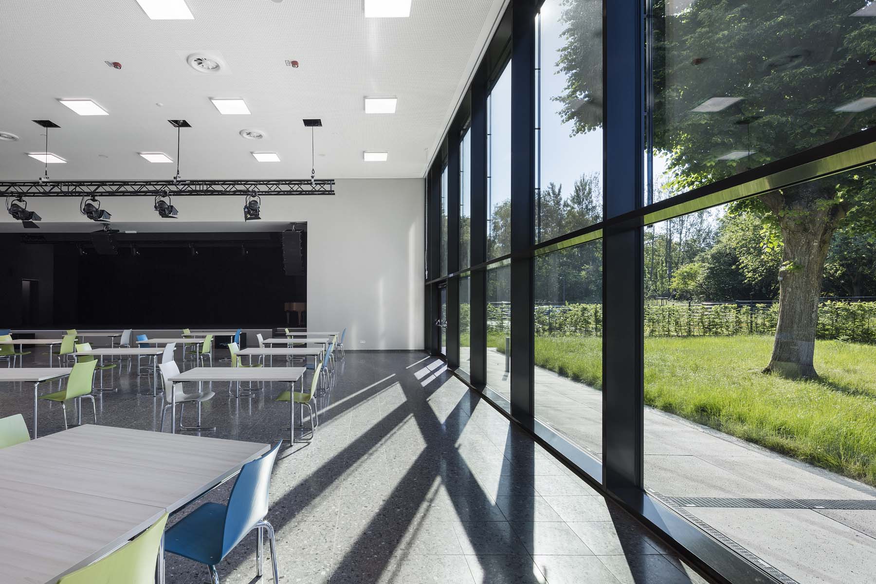 Schule Krefeld Hahn Helten Architekten       	 Architekturfotografie Jens Kirchner