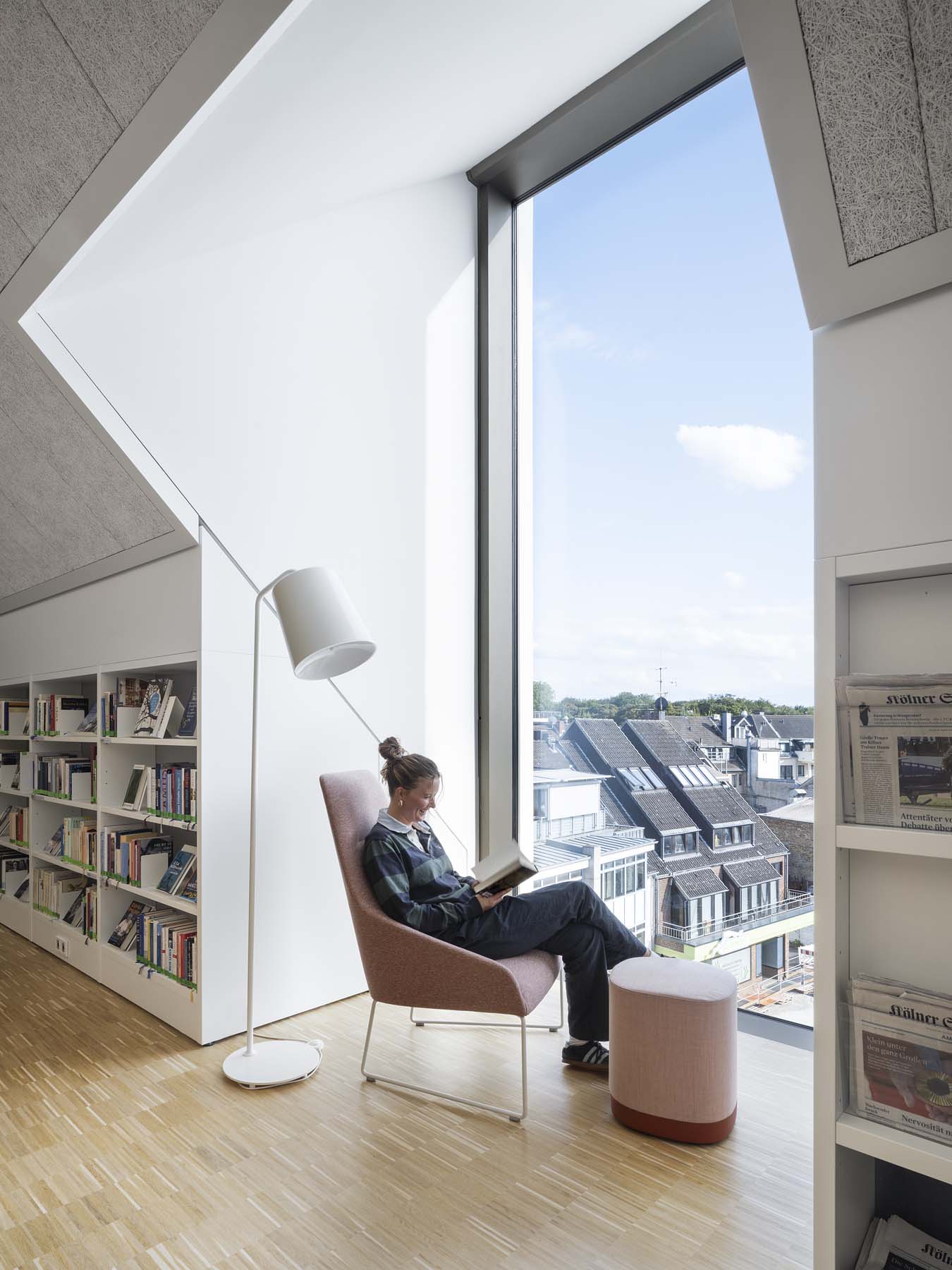 Bibliothek Bürgeramt Brühl   JSWD Architekten UKW Innenarchitekten   ArchitekturFotografie Jens Kirchner