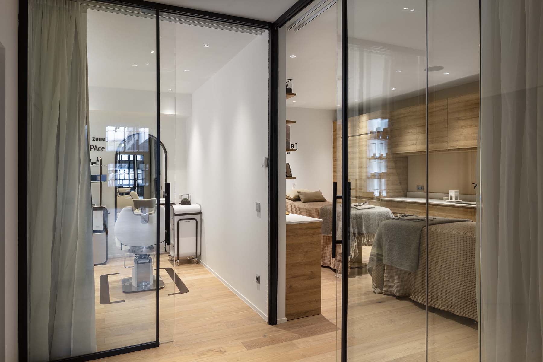 Davines Plange Mühle Düsseldorf   Melody Weir Interior Design   Jens Kirchner ArchitekturFotografie