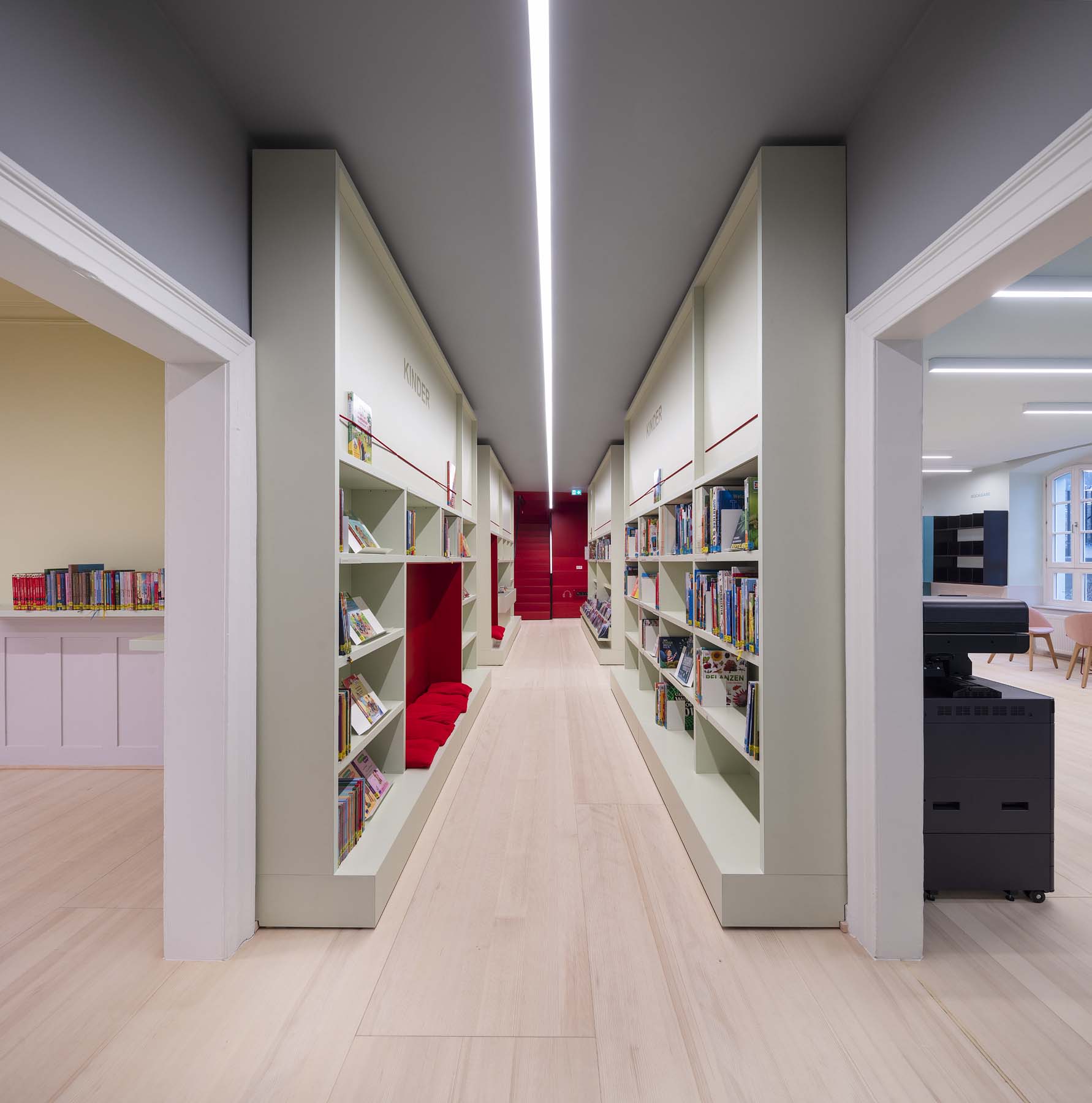 Bibliothek Waldshut  UKW Innenarchitekten Interior Innenarchitektur Architekturfotografie Jens Kirchner