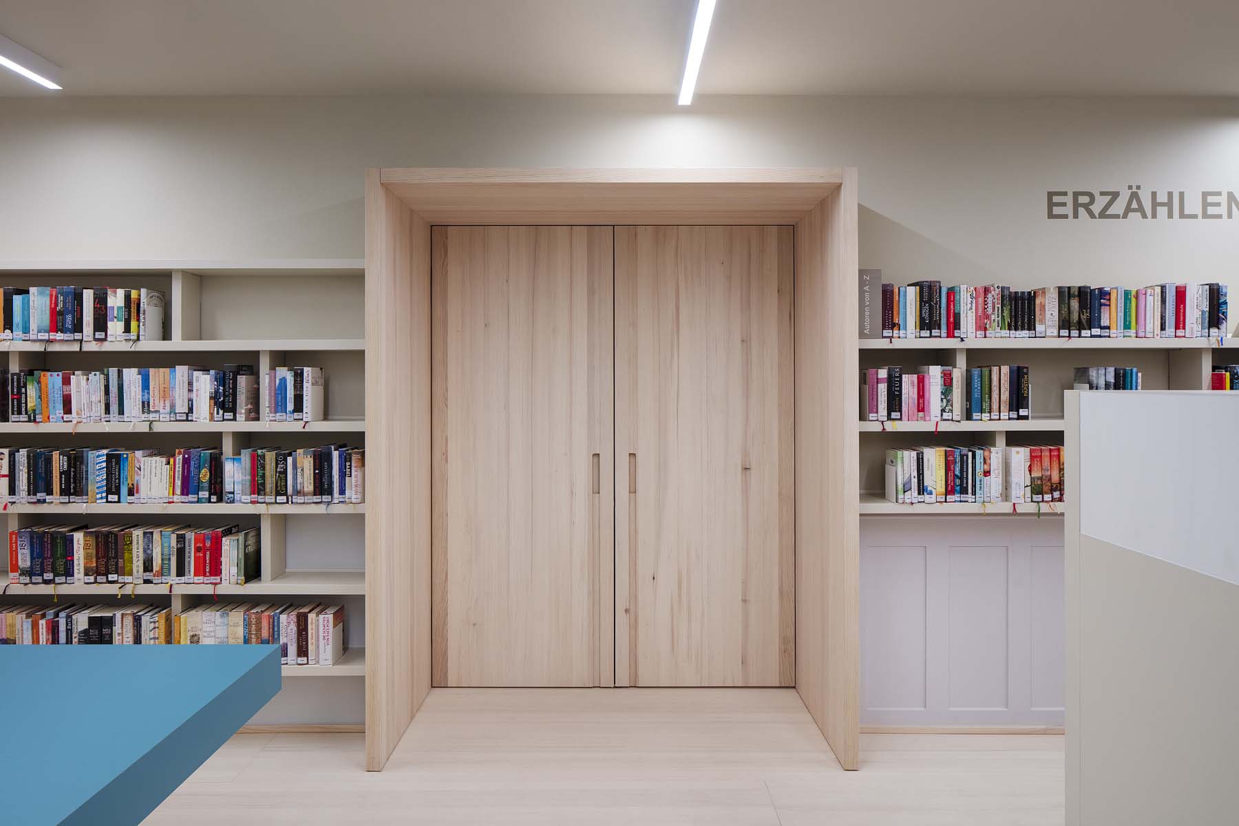 Bibliothek Waldshut  UKW Innenarchitekten Interior Innenarchitektur Architekturfotografie Jens Kirchner