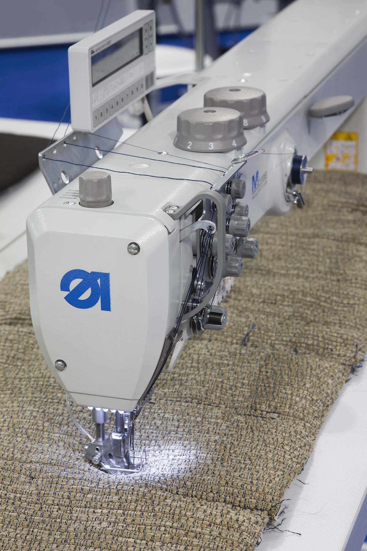 Messestand Interzum Köln Dürkopp Adler Nähmaschine