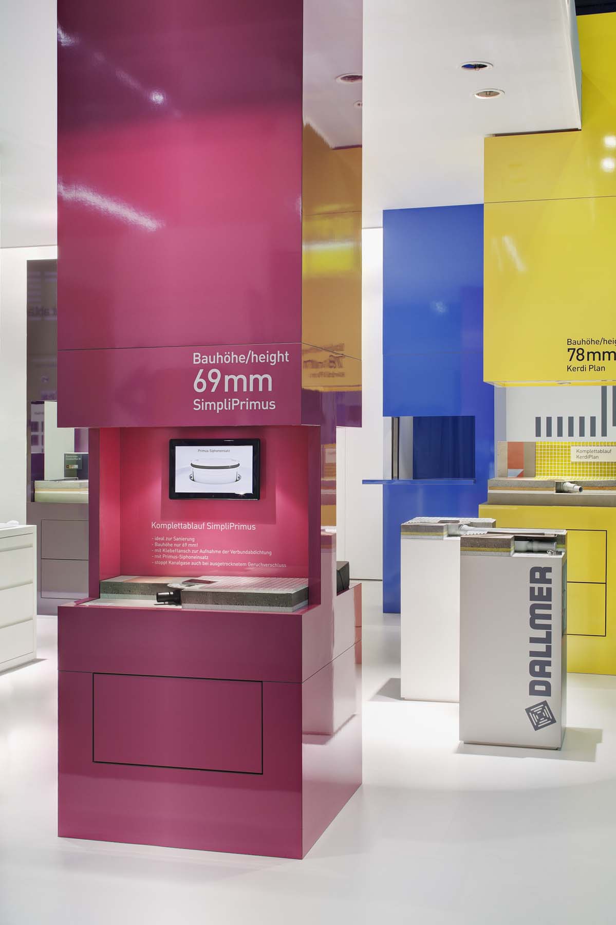 Dallmer Messestand Messe Frankfurt Vitrine