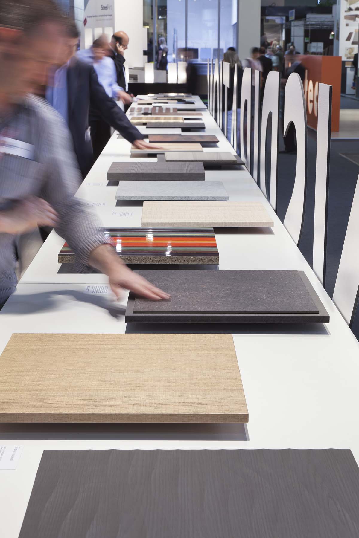 Piazza Messestand Interzum Köln Produkt Messepublikum