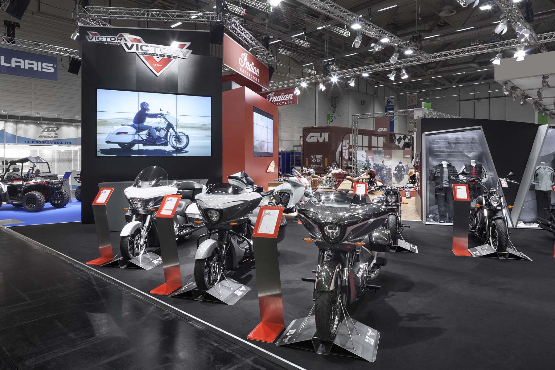 Polaris Victory Messestand Köln Messe Gesamtansicht