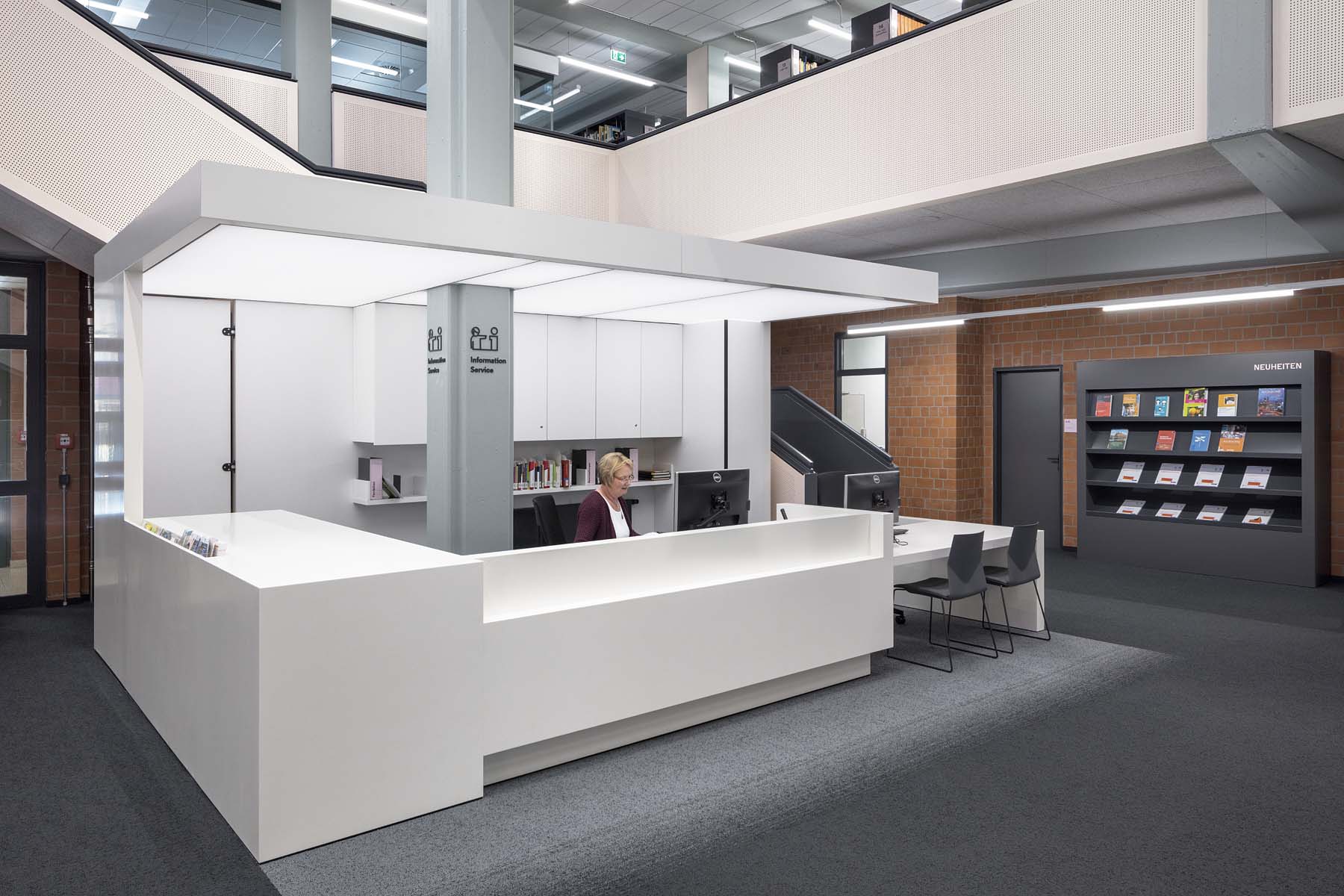 Bibliothek Emden  UKW Innenarchitekten     Architekturfotografie Jens Kirchner