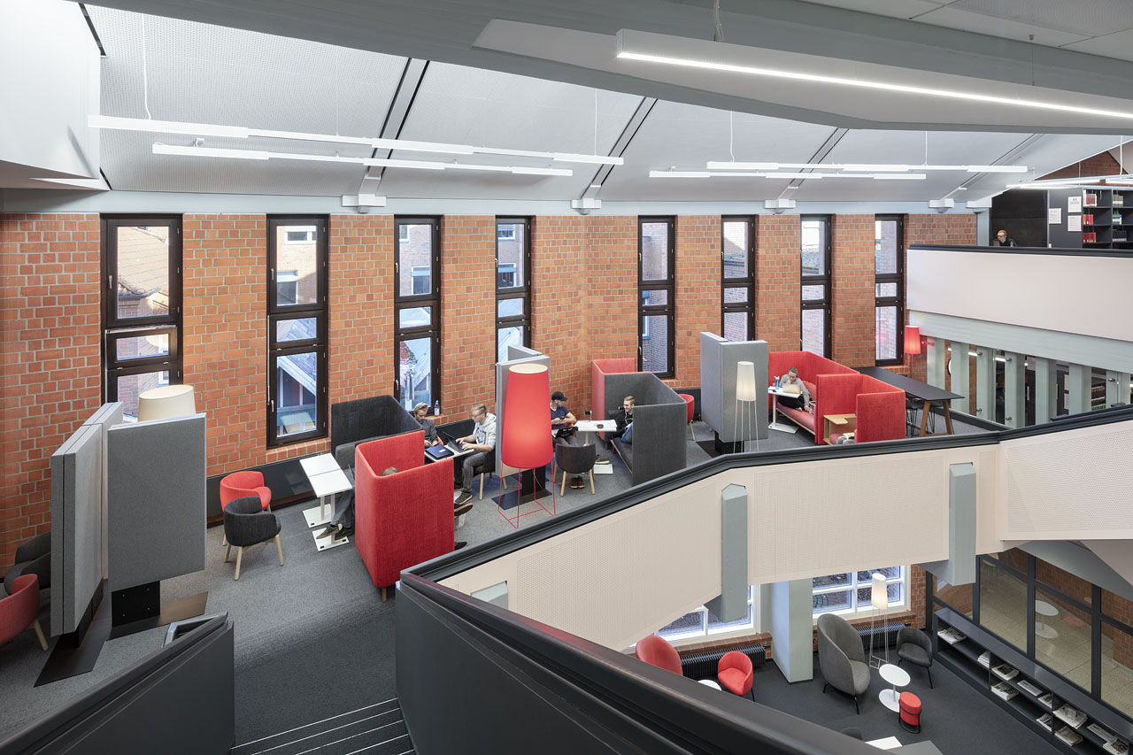 Bibliothek Emden  UKW Innenarchitekten     Architekturfotografie Jens Kirchner