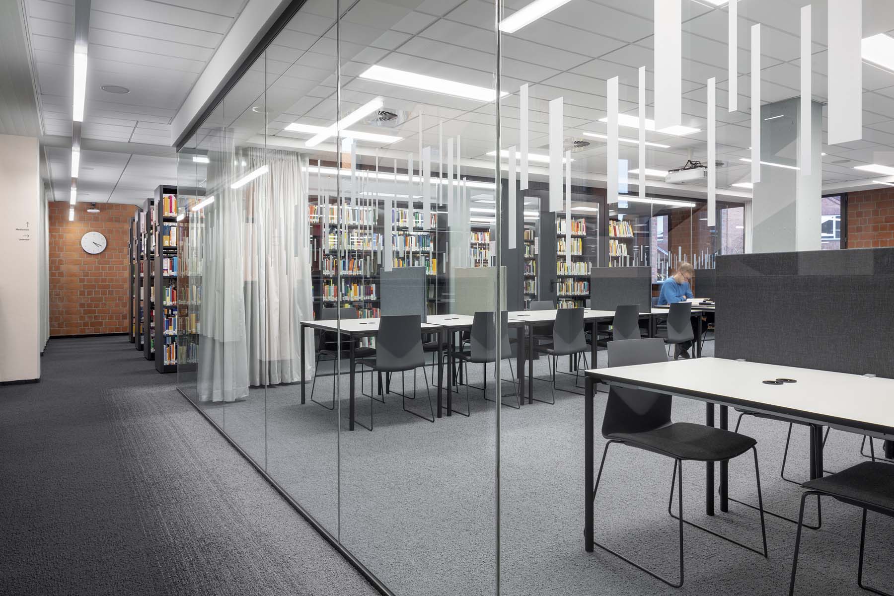 Bibliothek Emden  UKW Innenarchitekten     Architekturfotografie Jens Kirchner