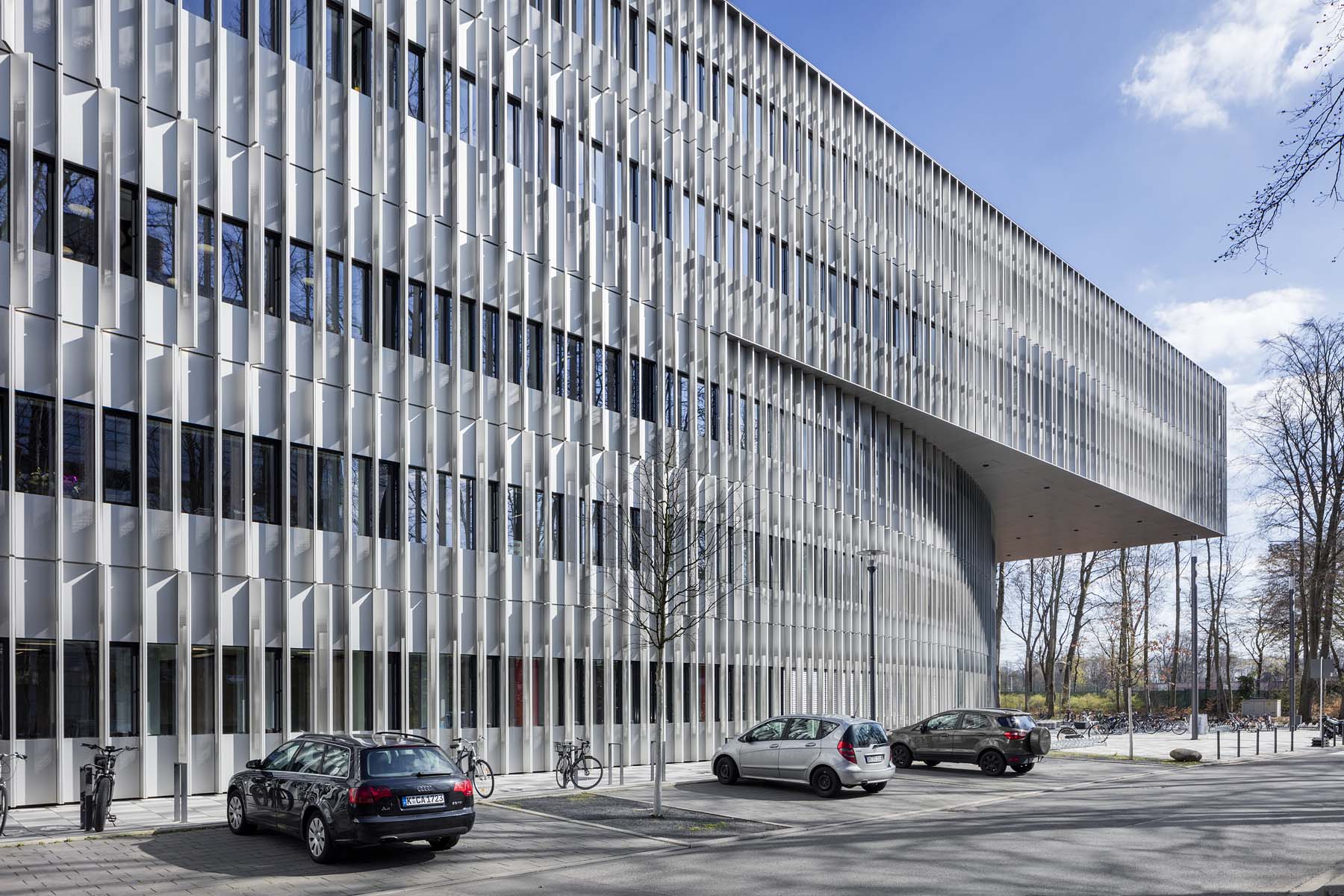 Sporthochschule Köln kadawittfeldarchitektur  Gesamtansicht  Architekturfotografie Jens Kirchner