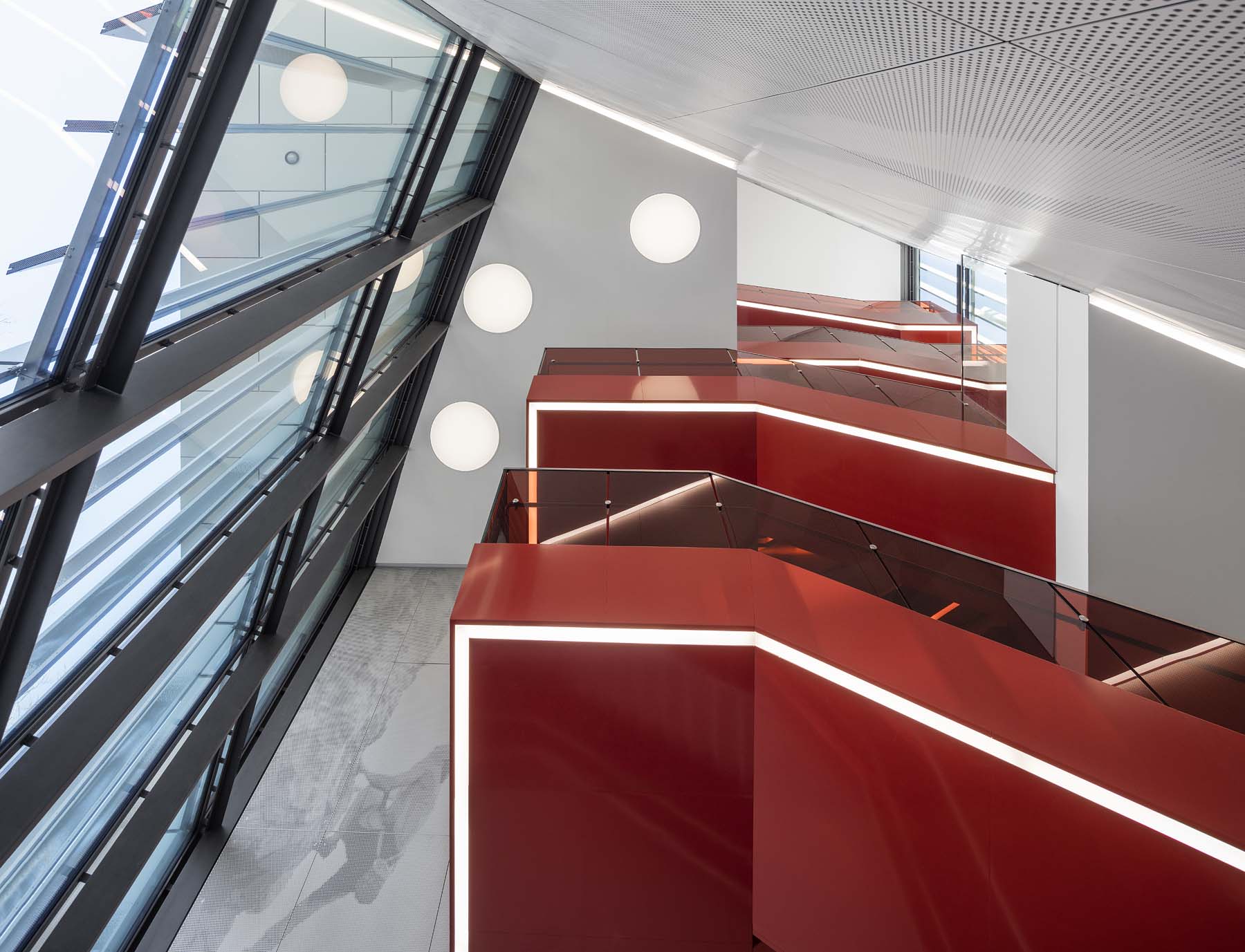 Sporthochschule Köln kadawittfeldarchitektur  Treppenhaus Foyer Architekturfotografie Jens Kirchner