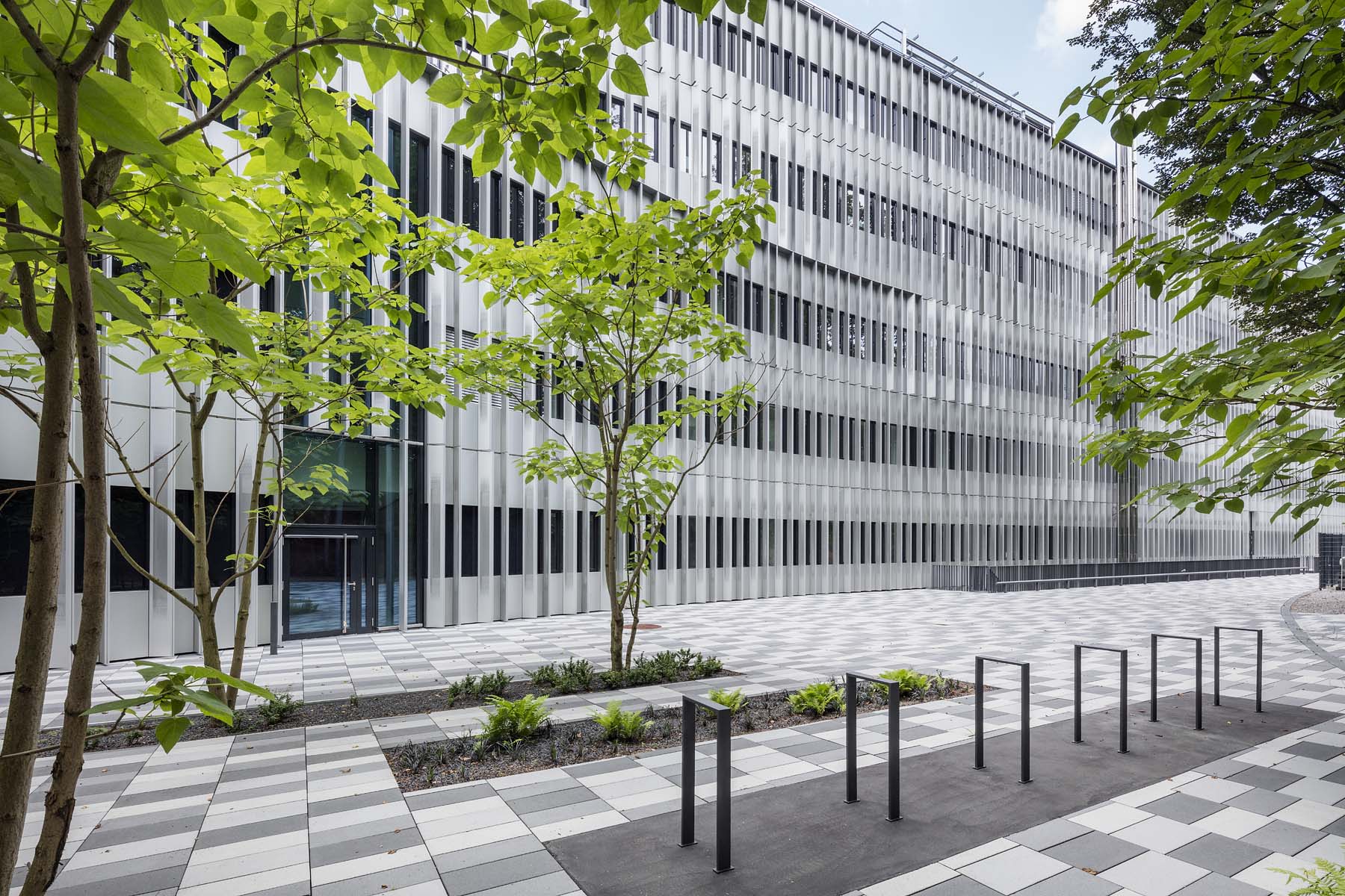 Sporthochschule Köln kadawittfeldarchitektur Landschaftsarchitektur Aussenanlage Architekturfotografie Jens Kirchner