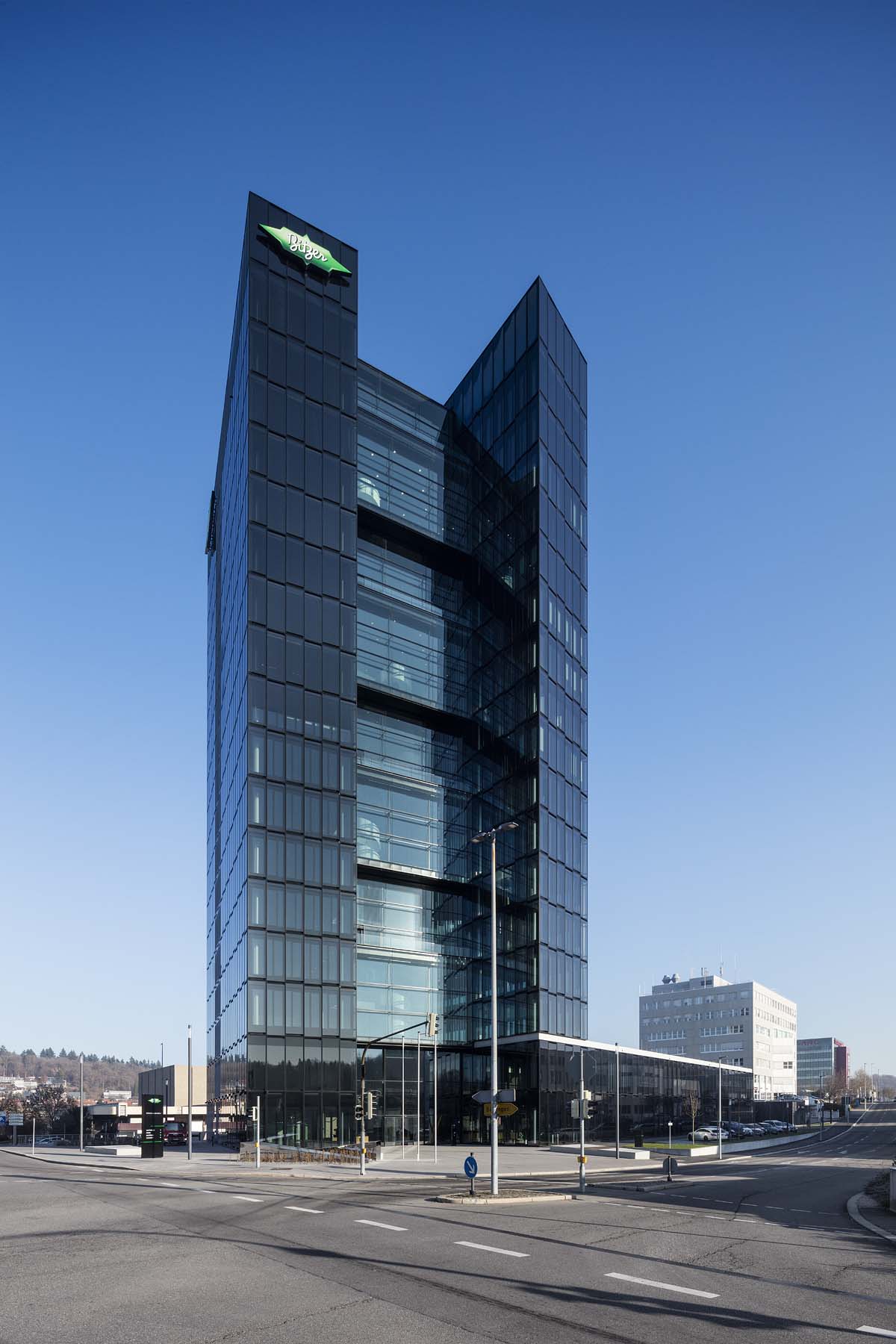 Bitzer Sindelfingen Kadawittfeldarchitektur  Gesamtansicht  Architekturfotografie Jens Kirchner