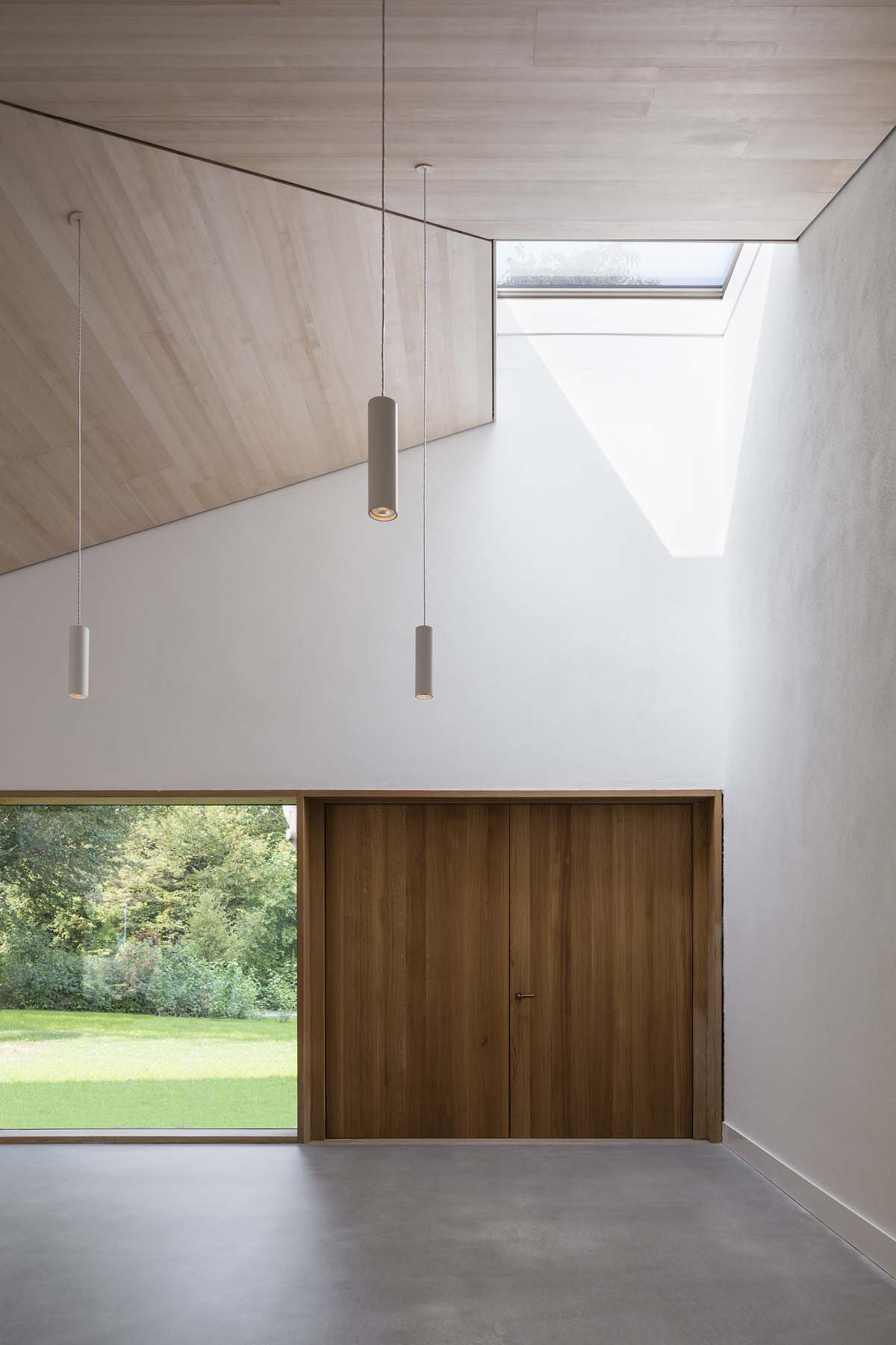 Trauerhalle Bochum  Schmitz Architekten Innenraum Oberlicht Architekturfotografie Jens Kirchner