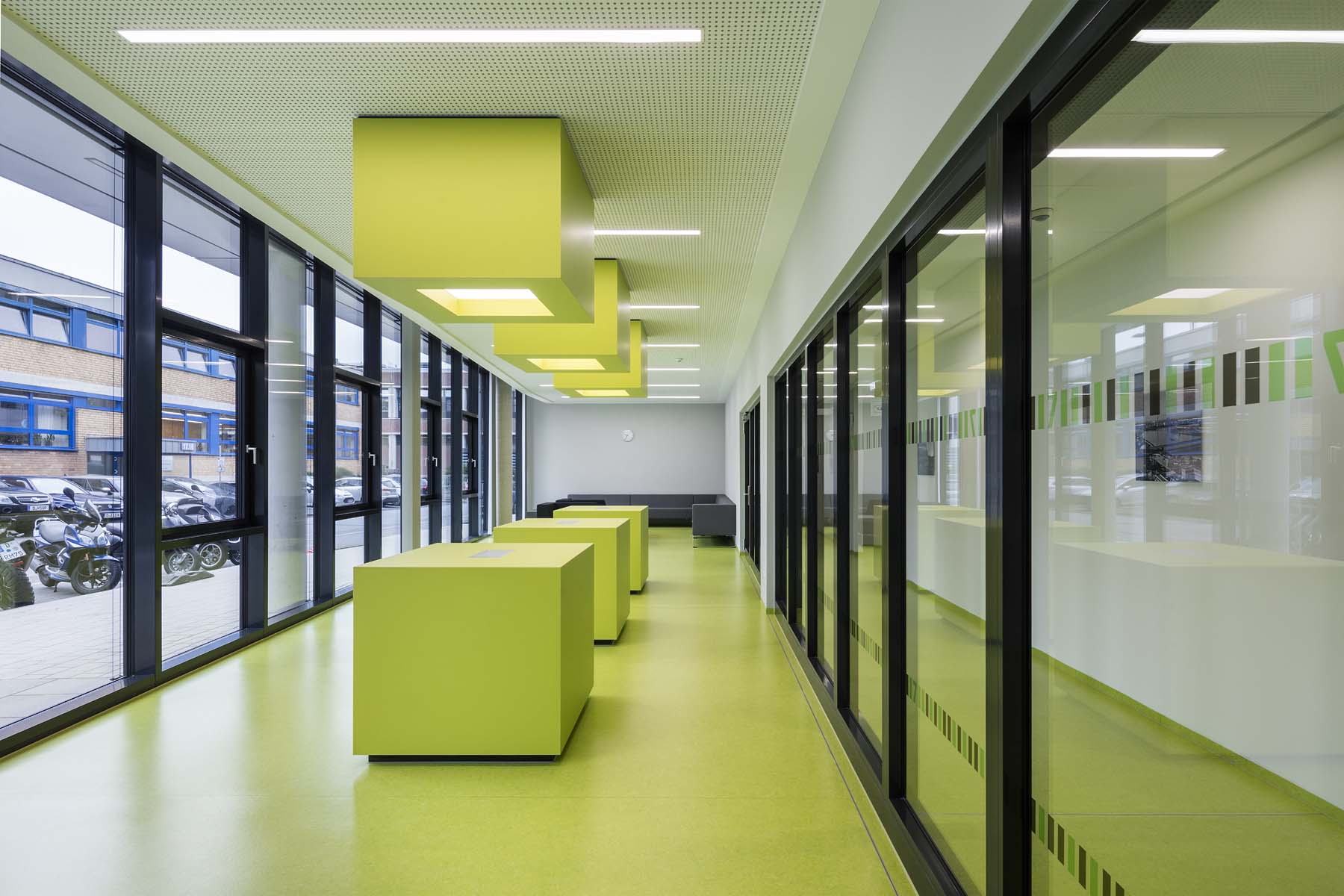 Medizinische Forschung Düsseldorf  Hahn Helten  Innenraum Warten Foyer Architekturfotografie Jens Kirchner