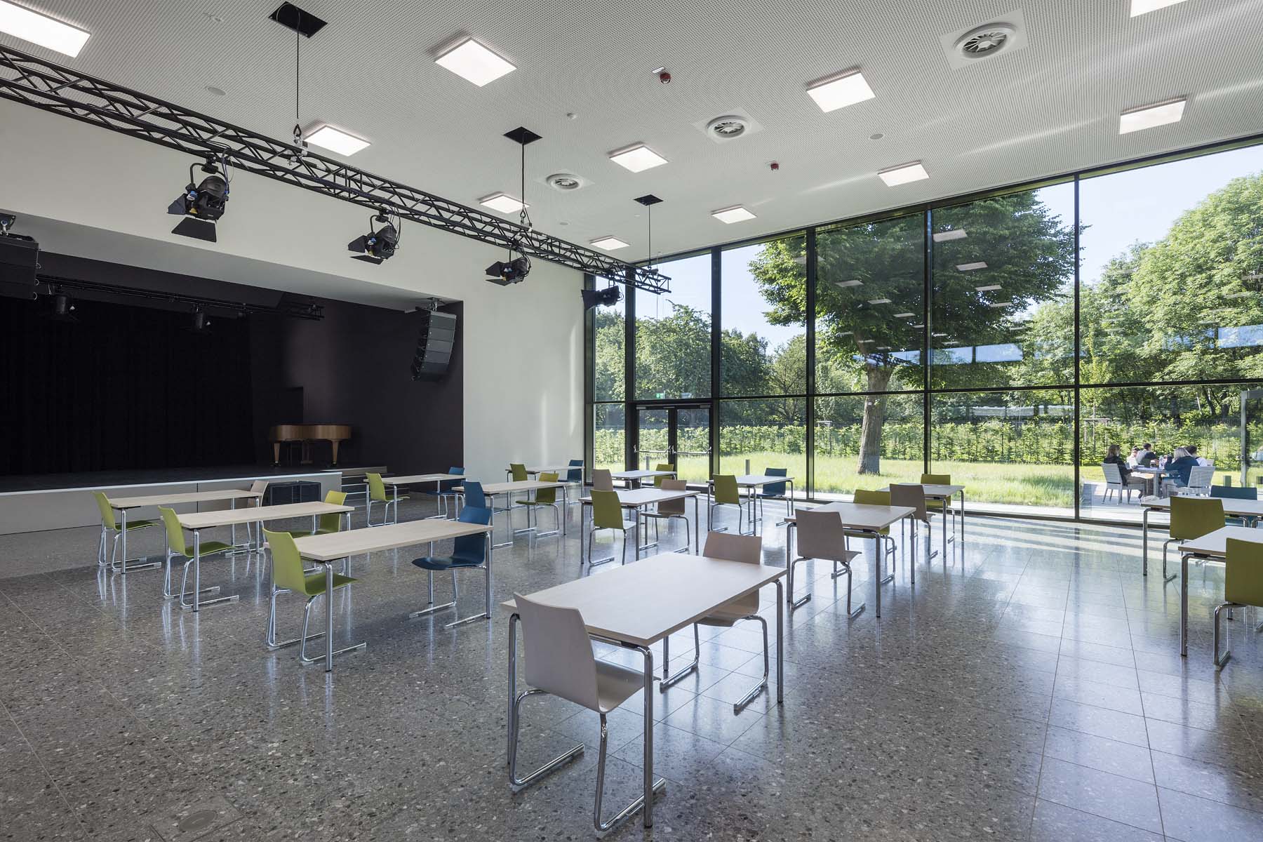 Schule Krefeld Hahn Helten Architekten       	 Architekturfotografie Jens Kirchner