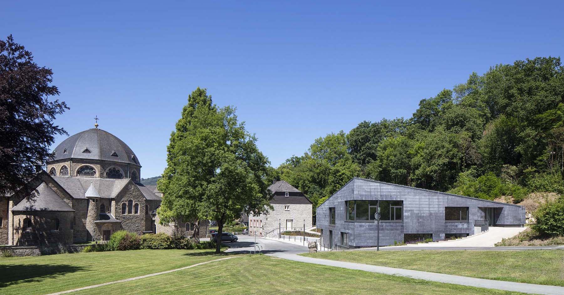 Gemeindezentrum Balve Banz Riecks Architekten       	 Architekturfotografie Jens Kirchner