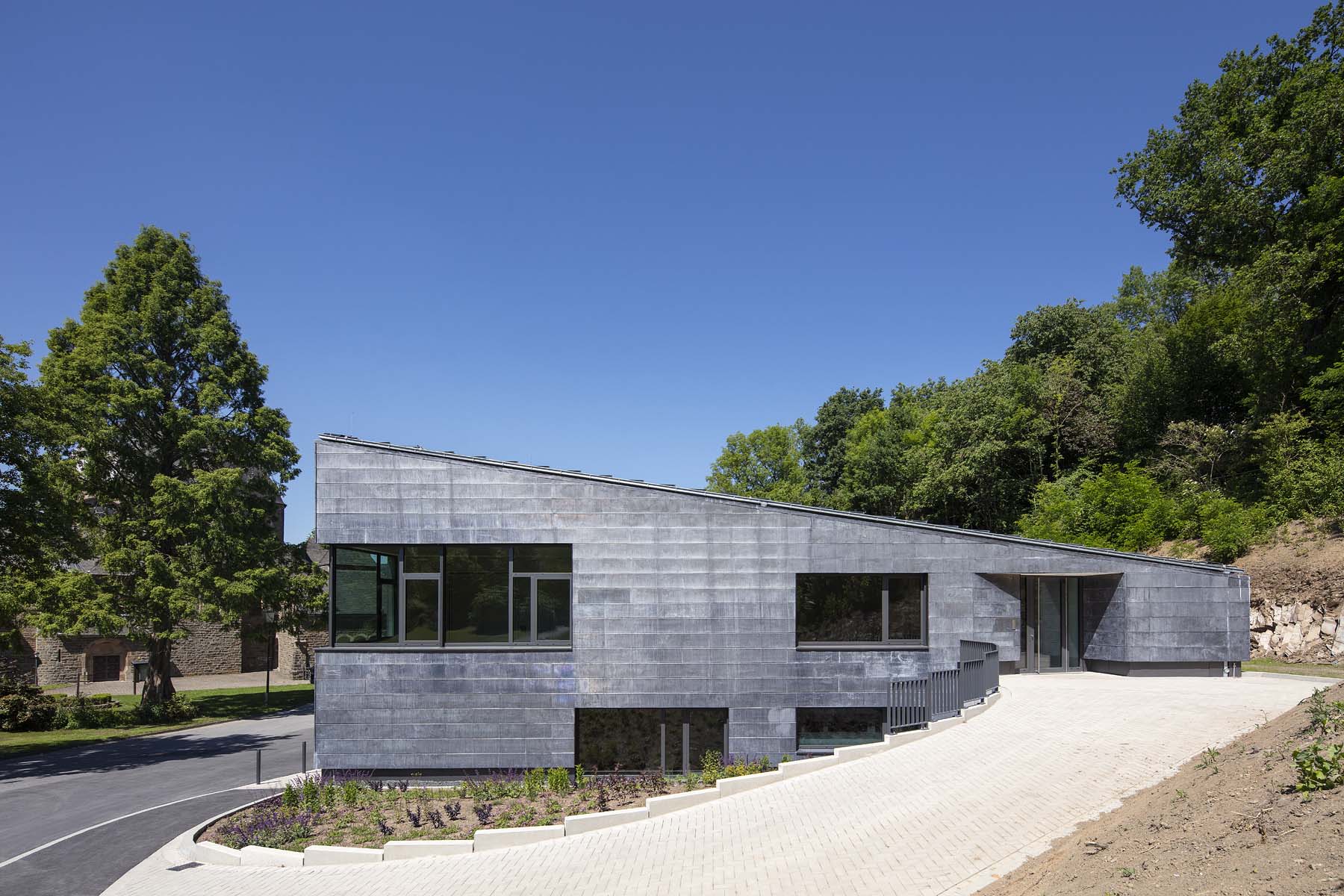 Gemeindezentrum Balve Banz Riecks Architekten       	 Architekturfotografie Jens Kirchner