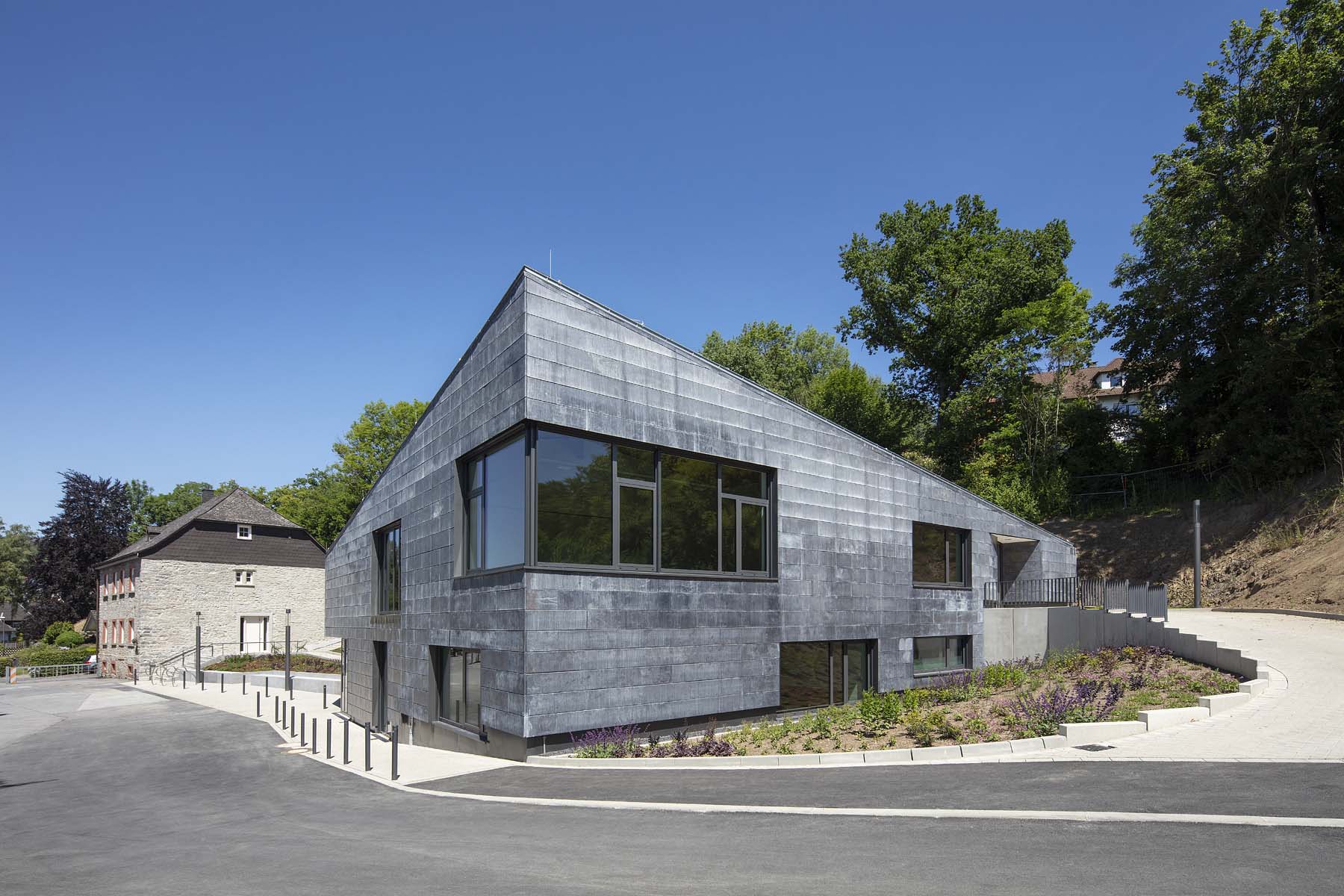 Gemeindezentrum Balve Banz Riecks Architekten       	 Architekturfotografie Jens Kirchner