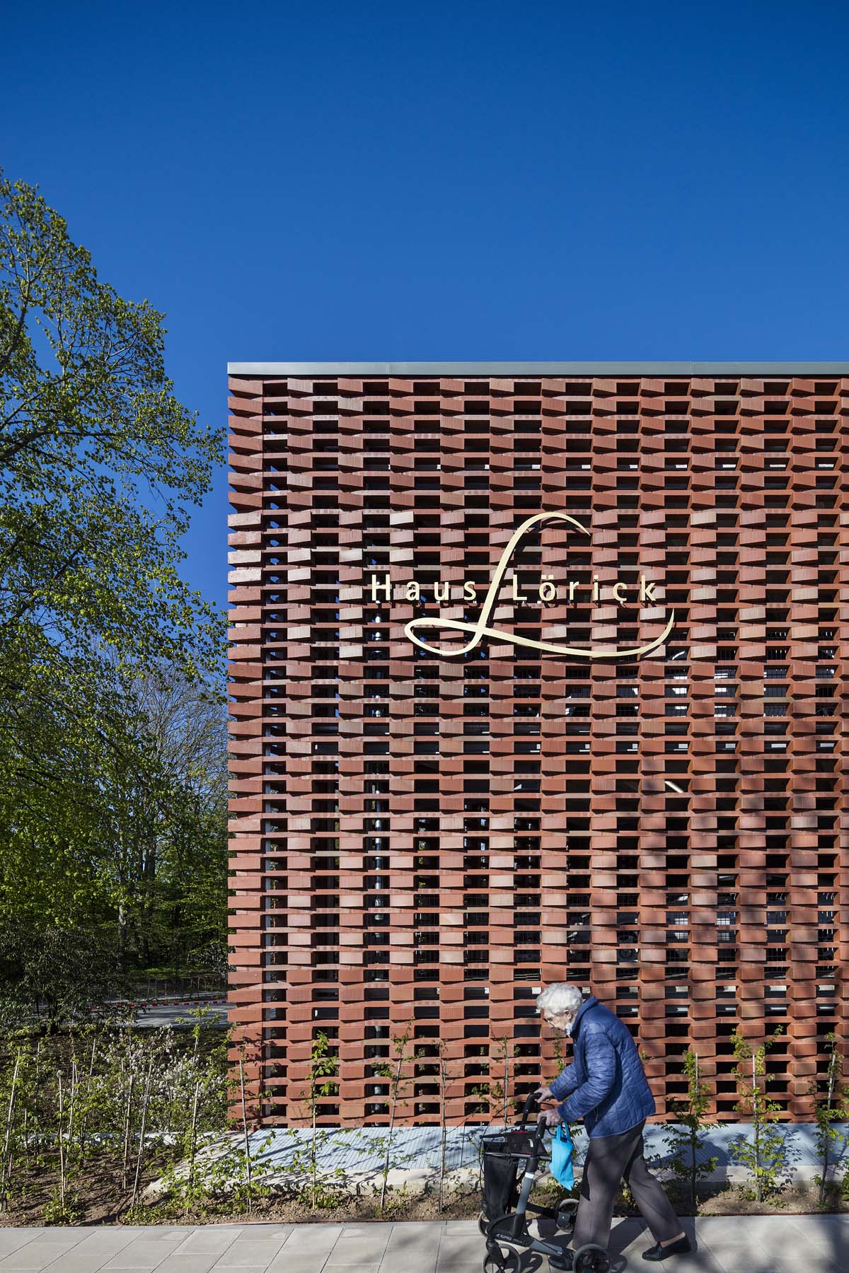 Parkhaus Düsseldorf Planbar Architekten       	 Architekturfotografie Jens Kirchner