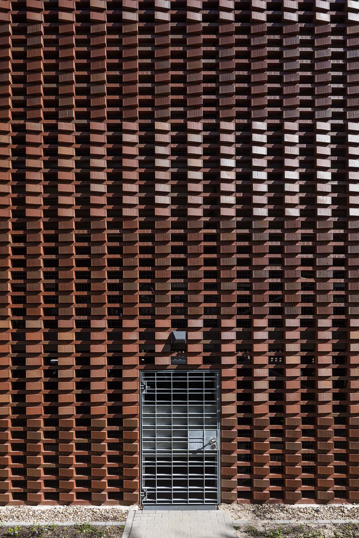 Parkhaus Düsseldorf Planbar Architekten       	 Architekturfotografie Jens Kirchner