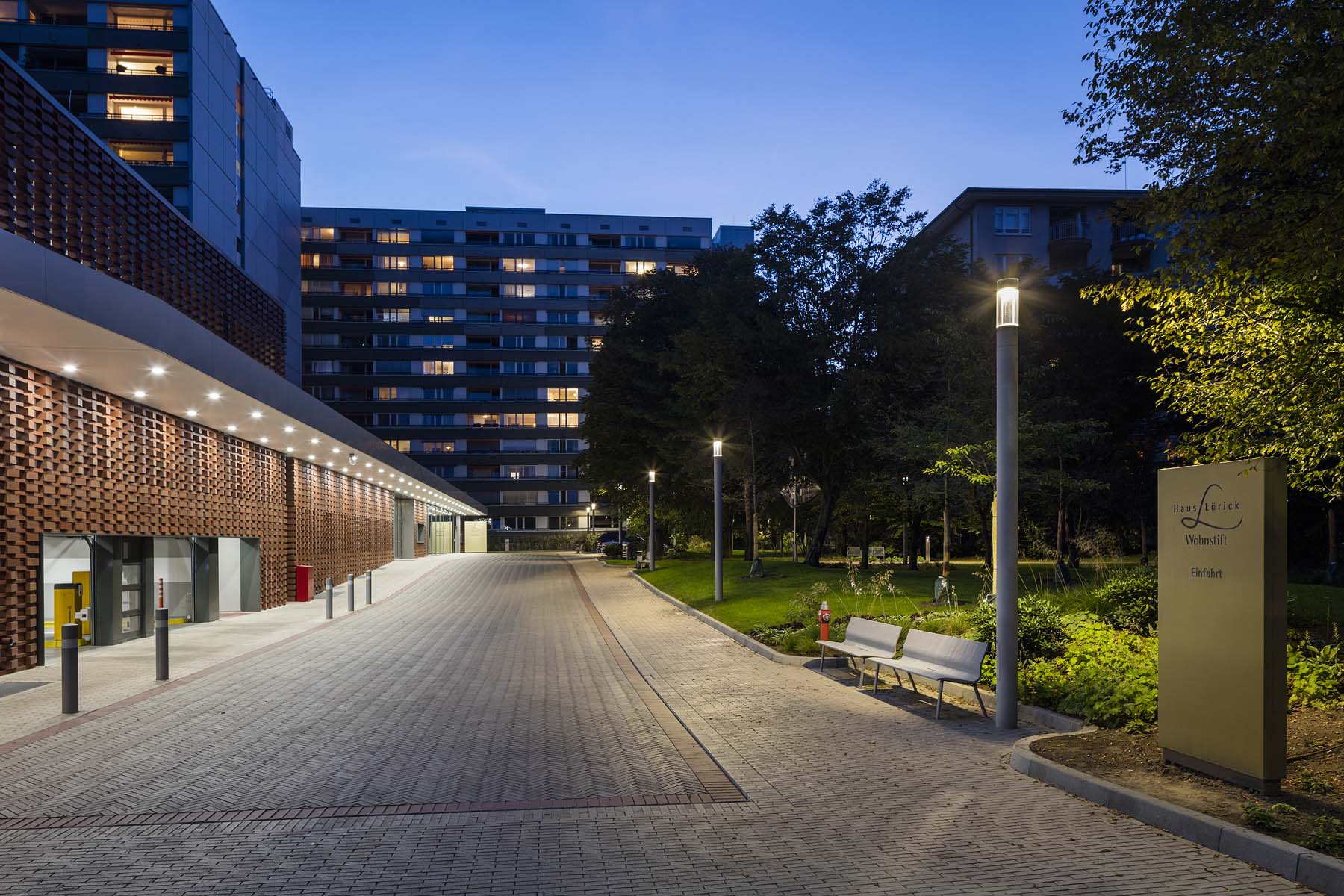 Parkhaus Düsseldorf Planbar Architekten       	 Architekturfotografie Jens Kirchner