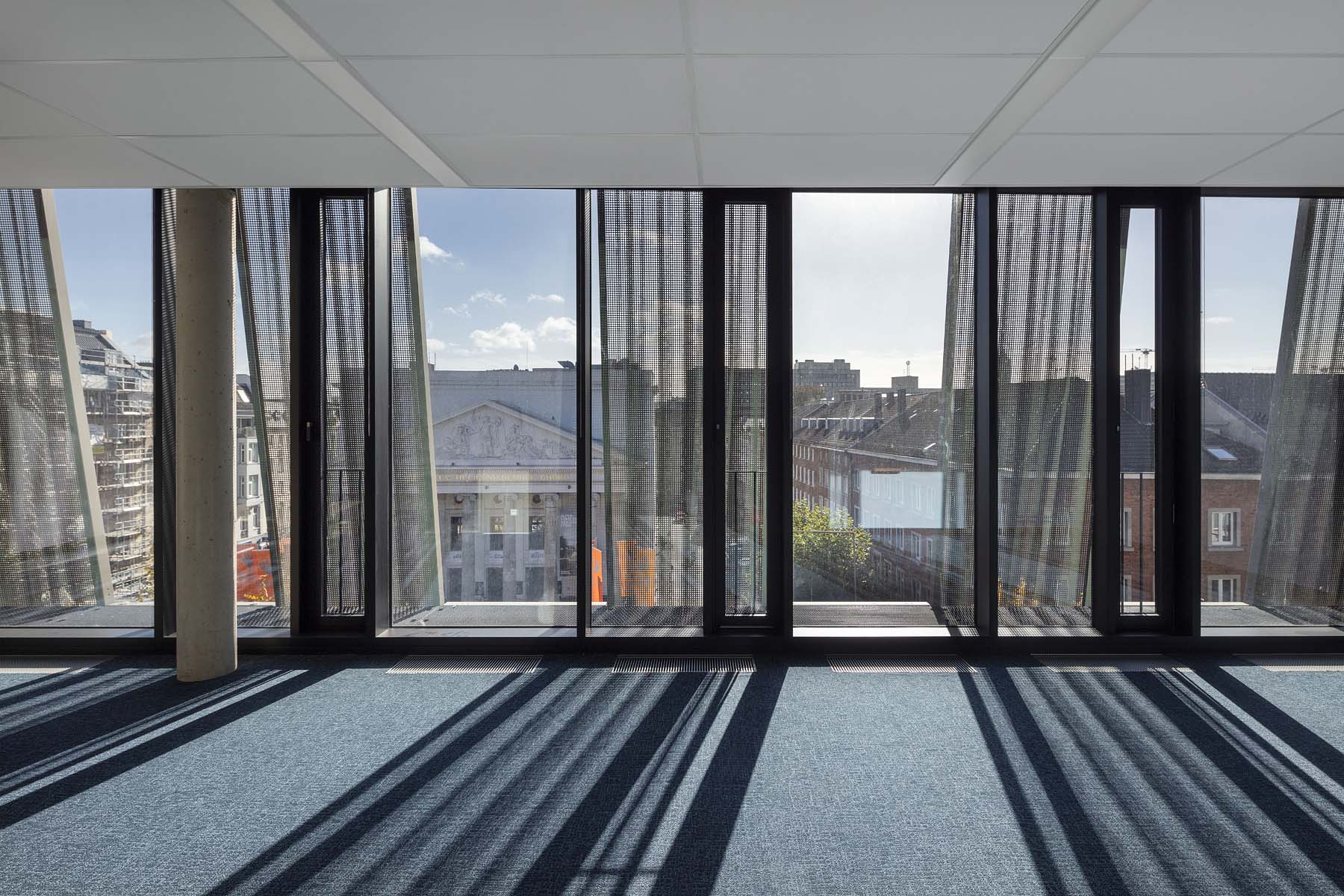 Bankhaus Aachen  Kadawittfeldarchitektur       	 Architekturfotografie Jens Kirchner