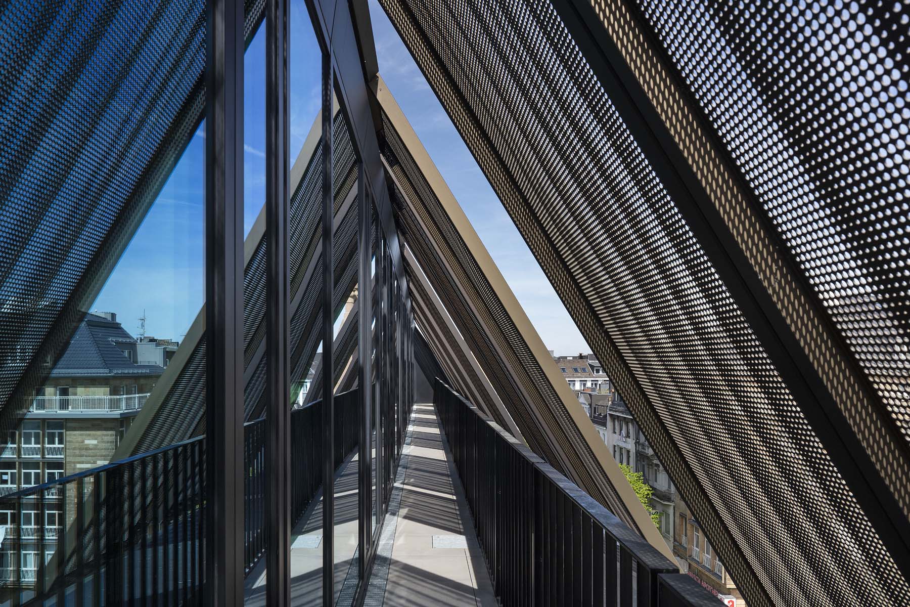 Bankhaus Aachen  Kadawittfeldarchitektur        	 Architekturfotografie Jens Kirchner